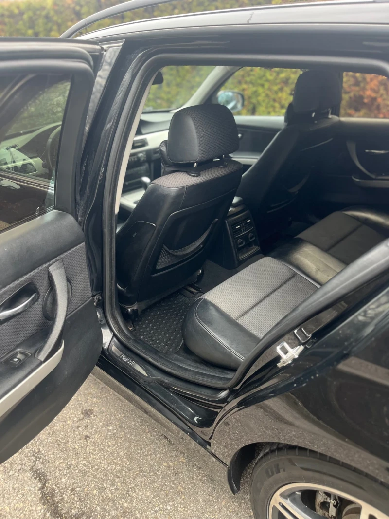 BMW 320 Facelift, снимка 7 - Автомобили и джипове - 53432406