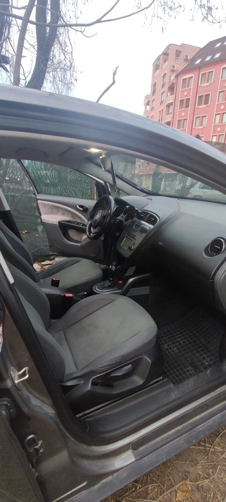 Seat Altea, снимка 8 - Автомобили и джипове - 48272499