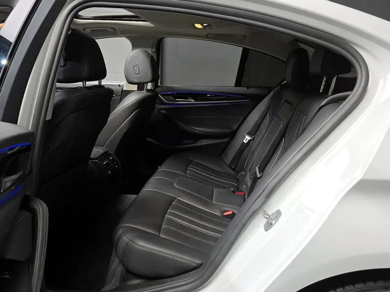 BMW 520 (G30) Luxury, снимка 12 - Автомобили и джипове - 55748001