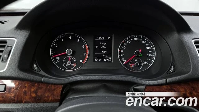VW Passat, снимка 8 - Автомобили и джипове - 56081692