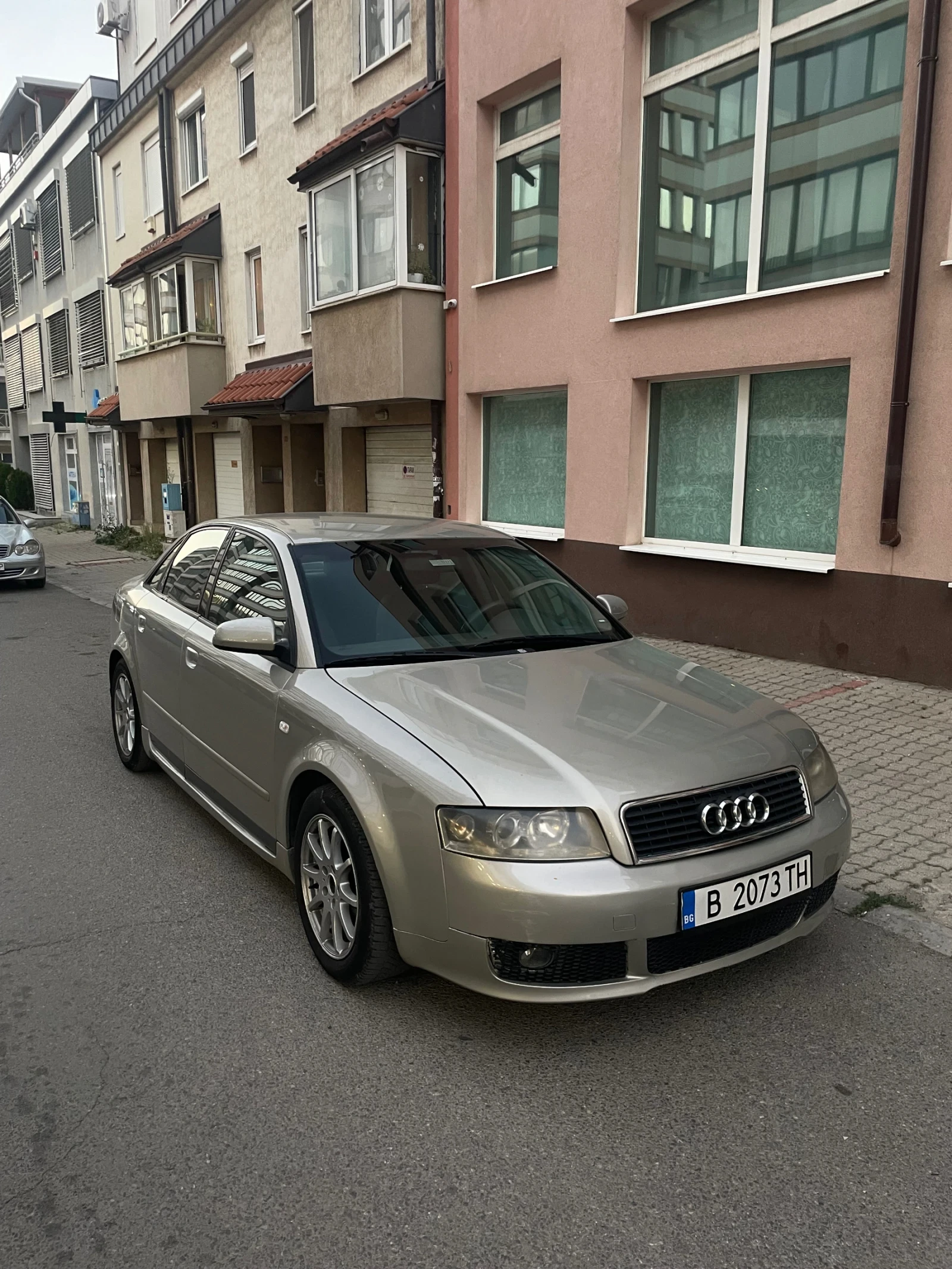 Audi A4, снимка 1