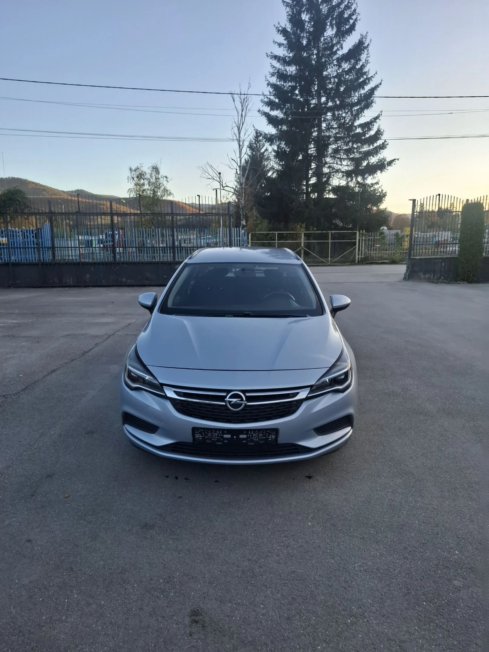 Opel Astra 1.6CDTI EVRO6, снимка 1