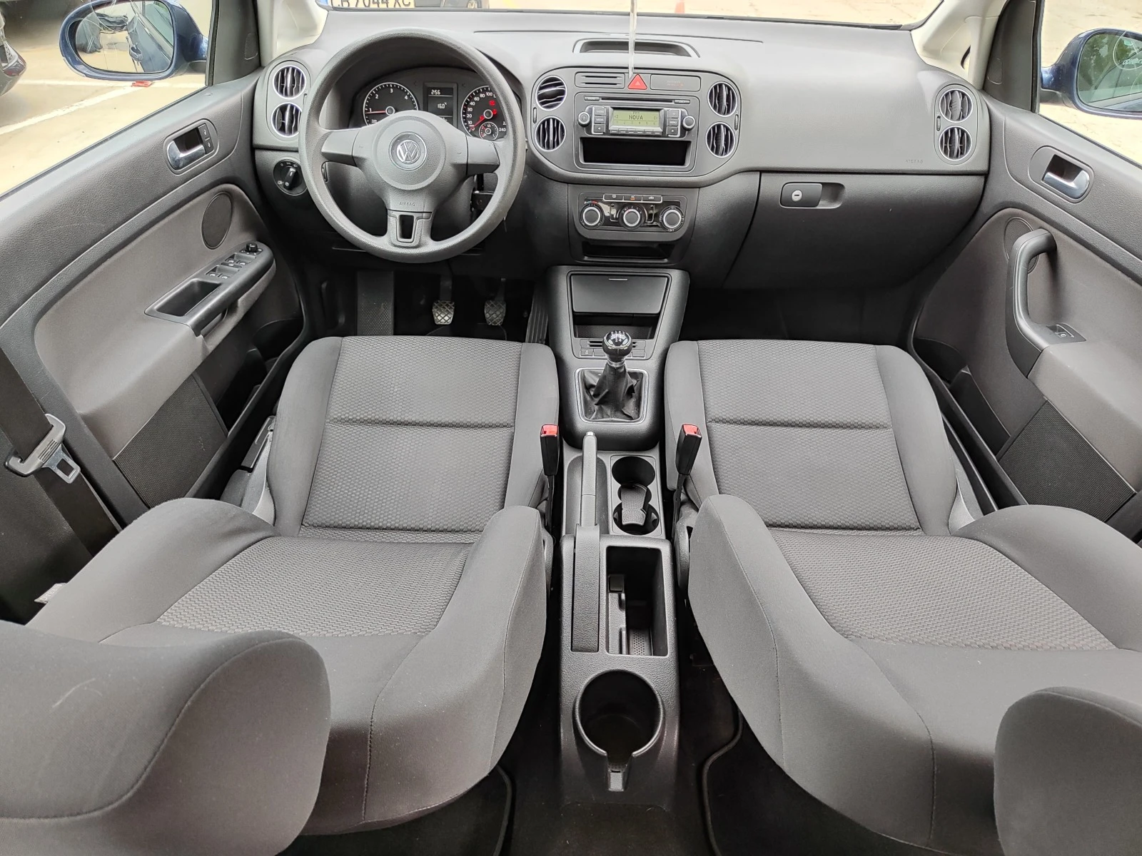 VW Golf Plus 1.6 TDI - изображение 8