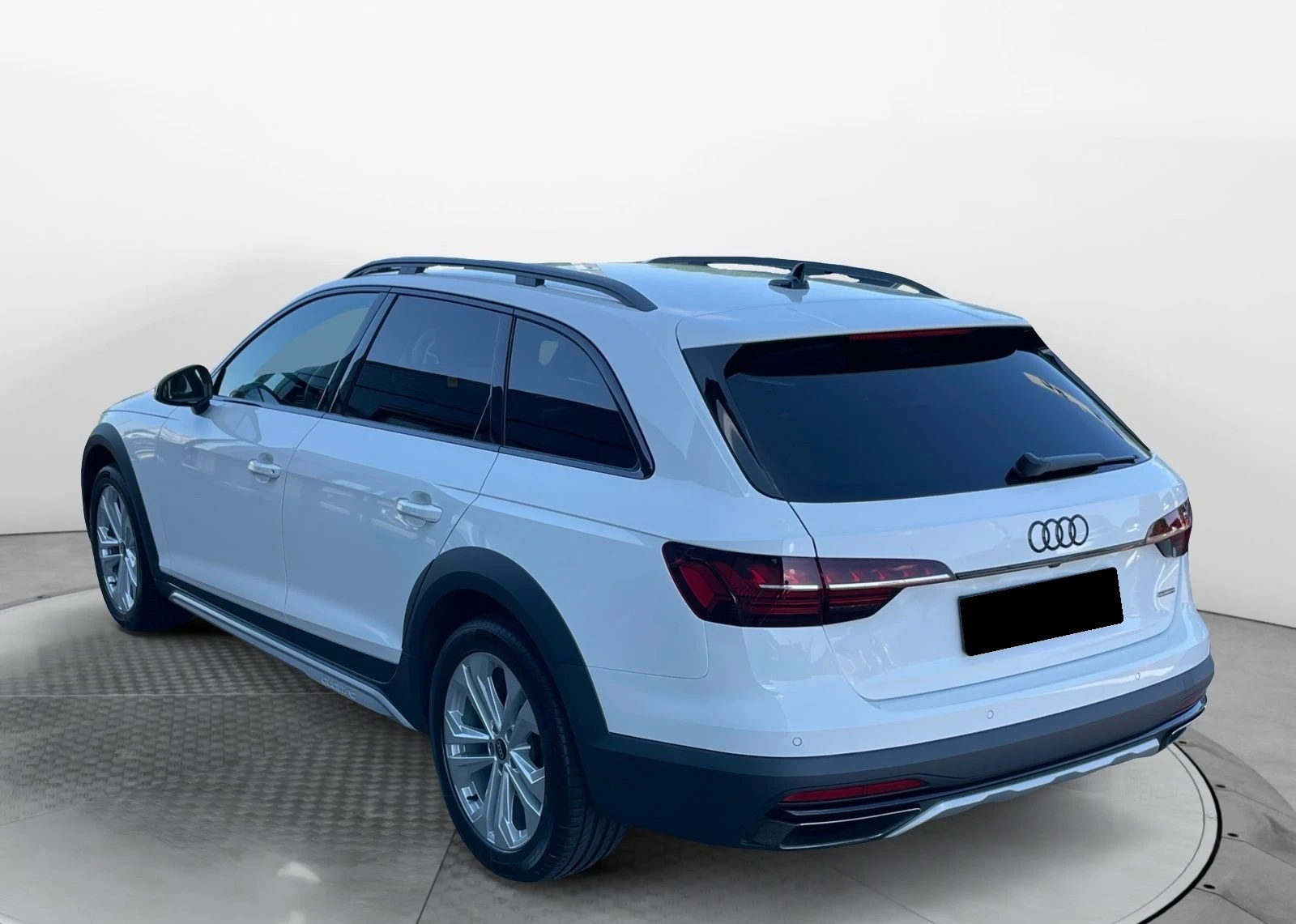 Audi A4 Allroad 40 TDI Quattro = Distronic= Гаранция - изображение 2