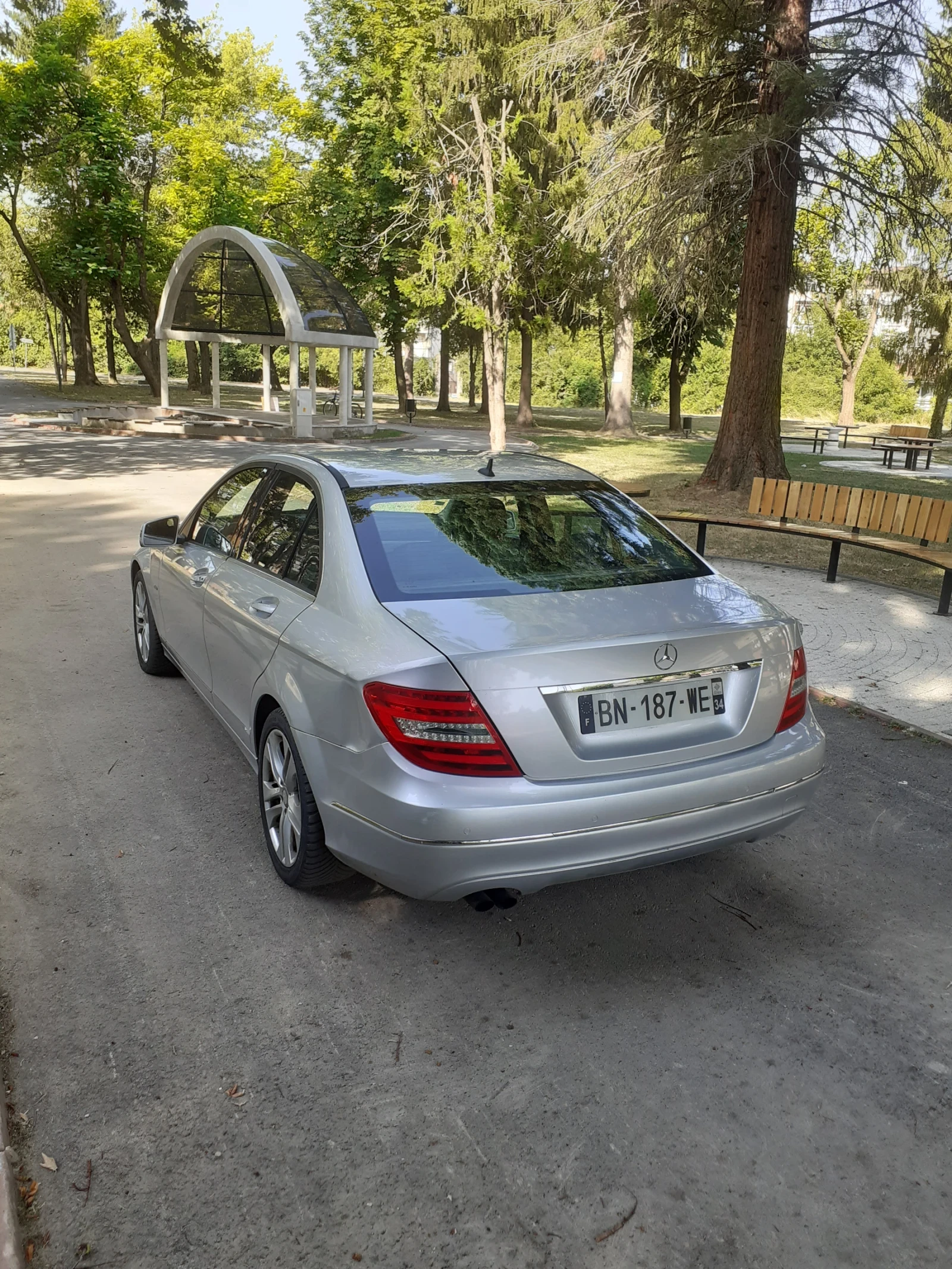 Mercedes-Benz C 220 2011г FACELIFT - изображение 2