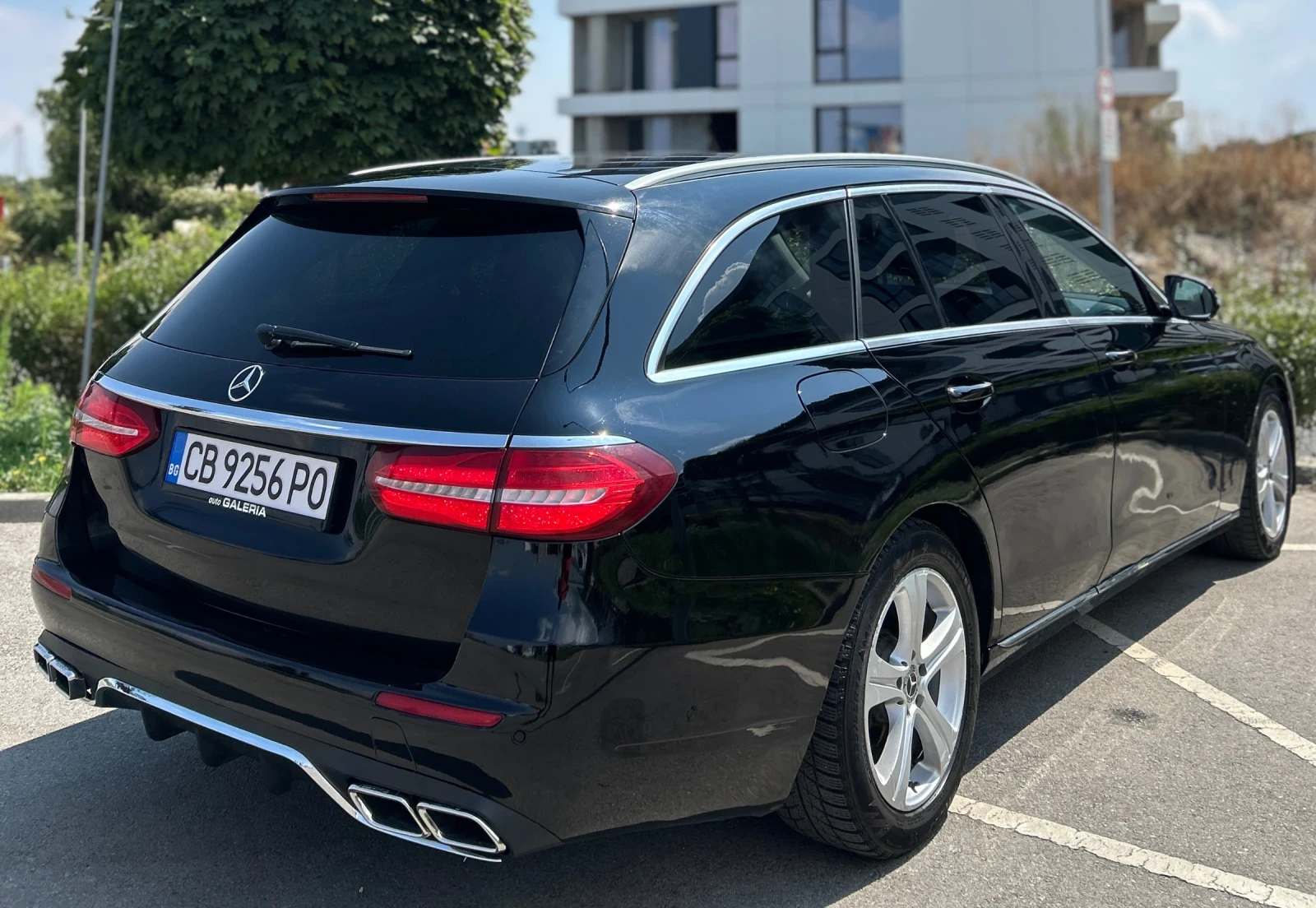 Mercedes-Benz E 220  - изображение 8