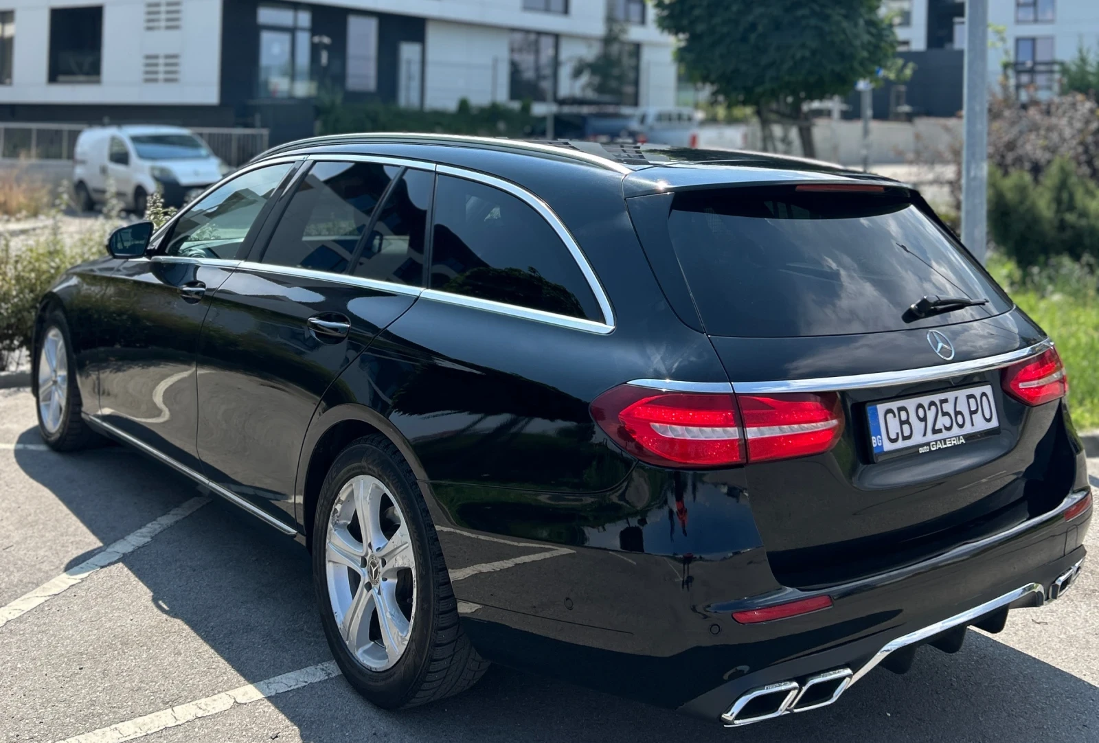 Mercedes-Benz E 220  - изображение 10