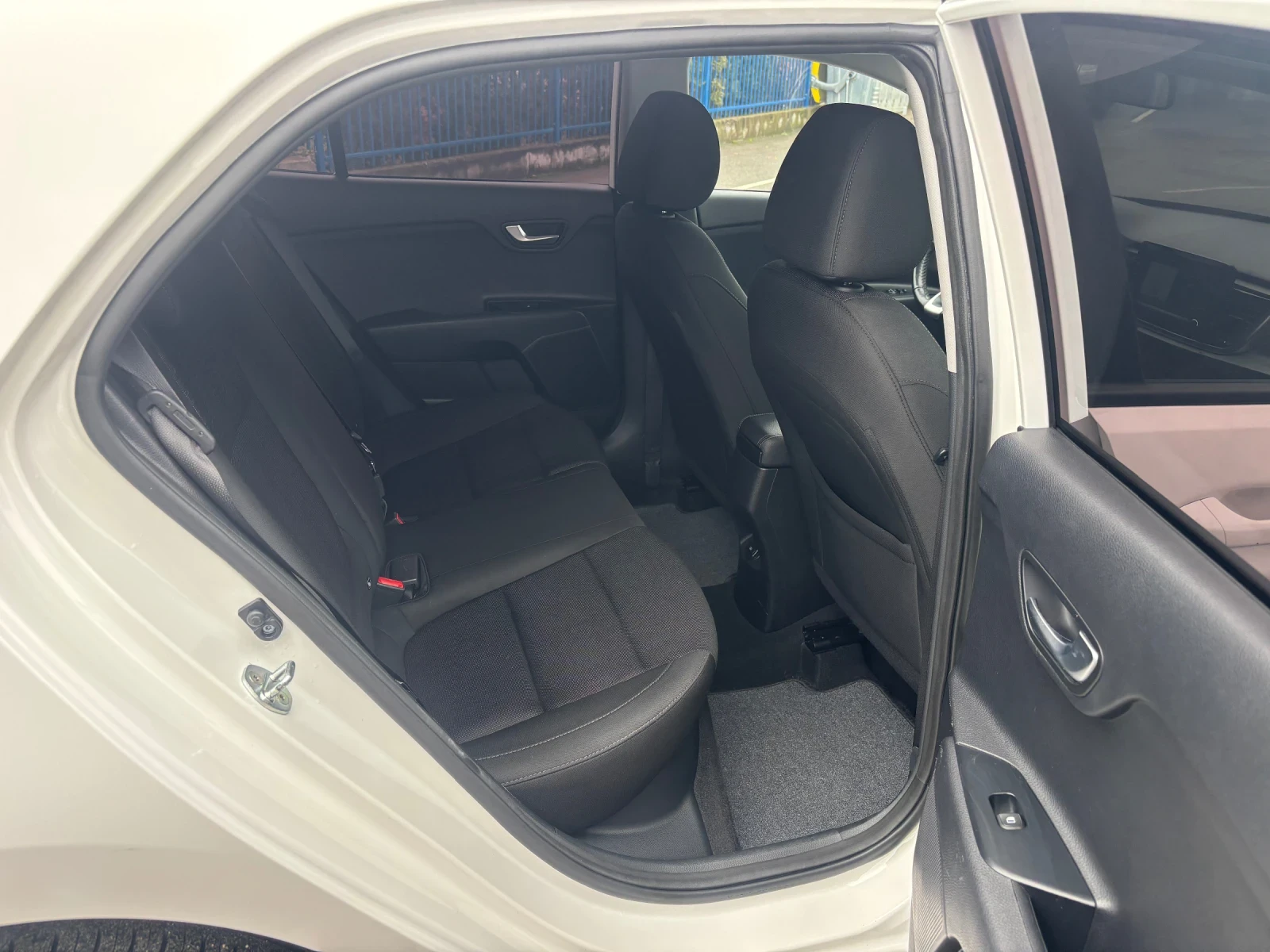 Kia Rio Avtomatik FULL - изображение 9