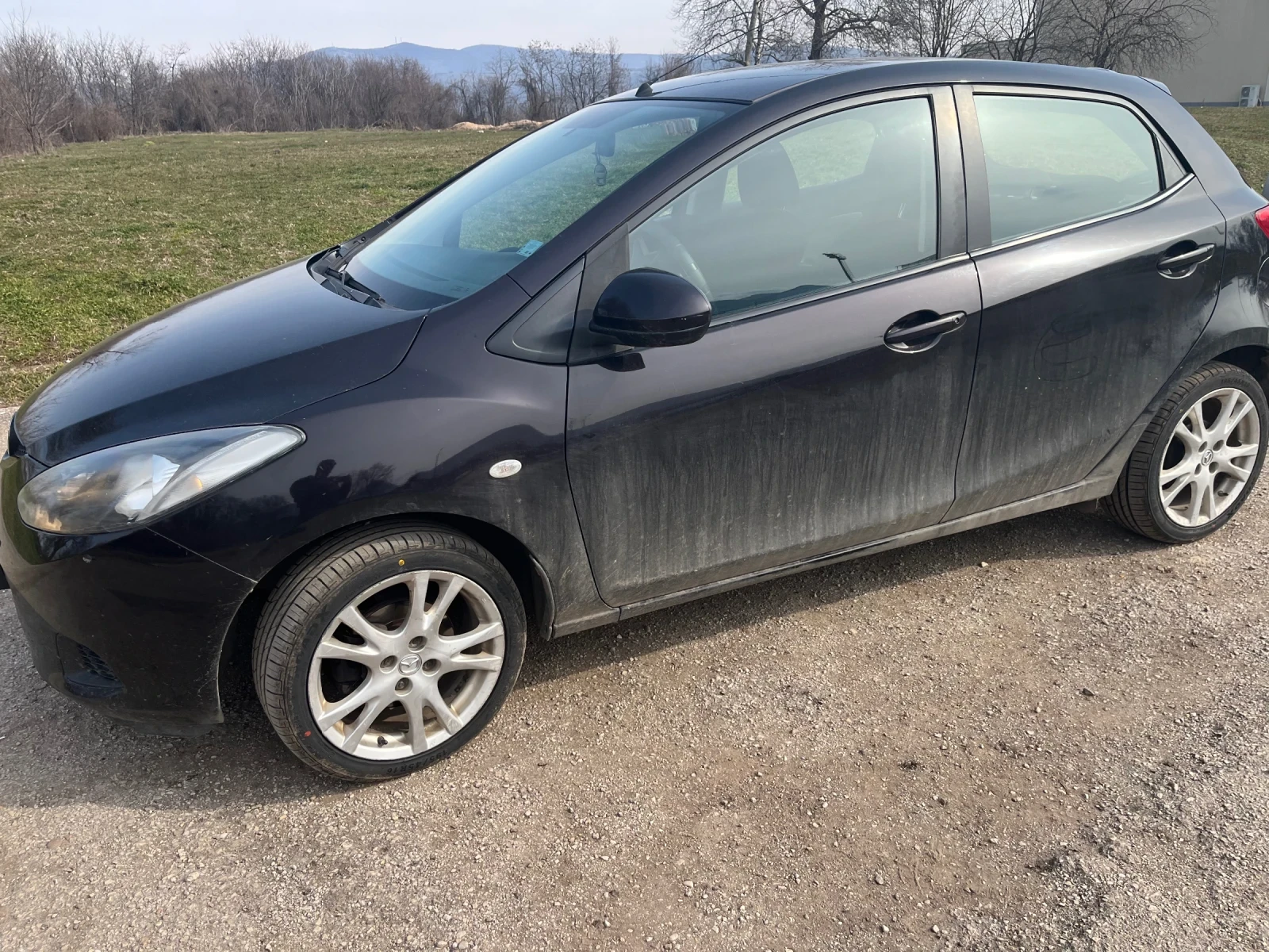 Mazda 2, снимка 3 - Автомобили и джипове - 53713275
