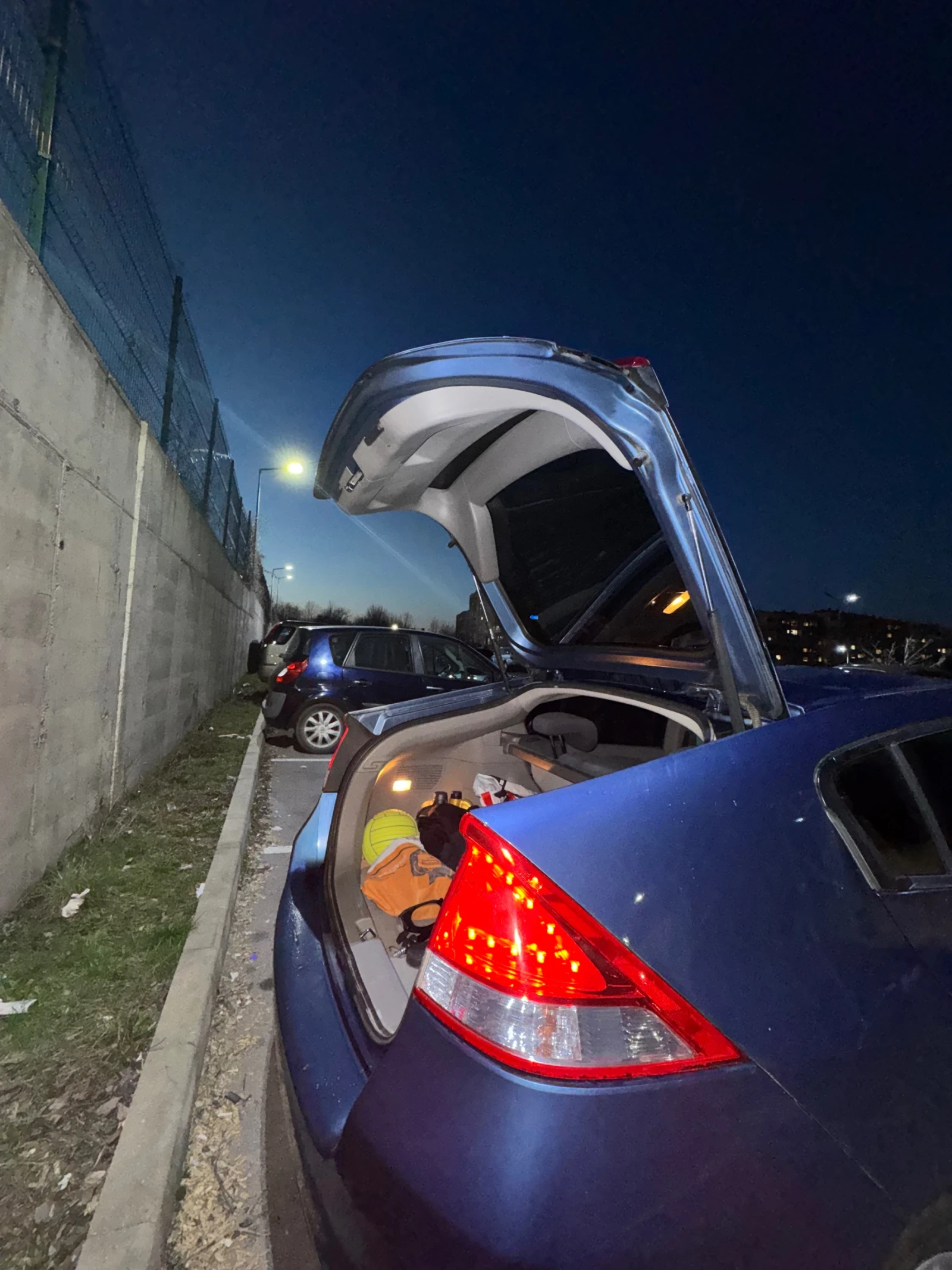 Honda Insight 1.3 i-VTEC Hybrid (IMA) CVT, снимка 9 - Автомобили и джипове - 53803186