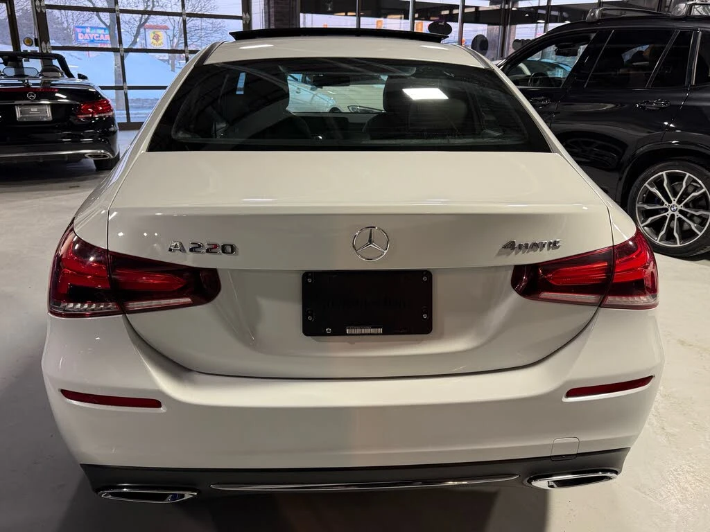 Mercedes-Benz A 220 Sedan 4MATIC* ����������* (���� �� ��)  | Mobile.bg � ����������� 4