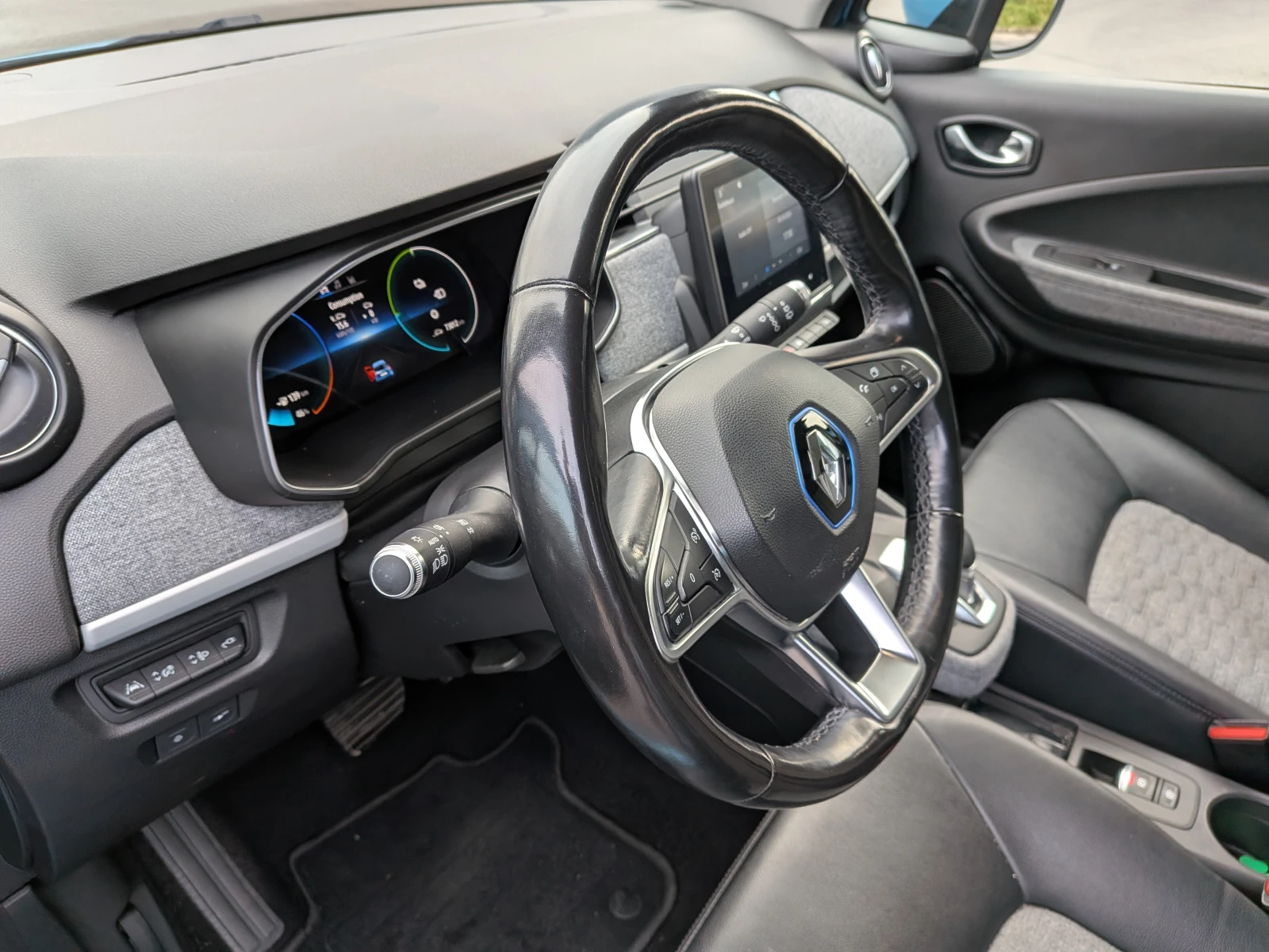 Renault Zoe Z.E. 50, снимка 7 - Автомобили и джипове - 53965295