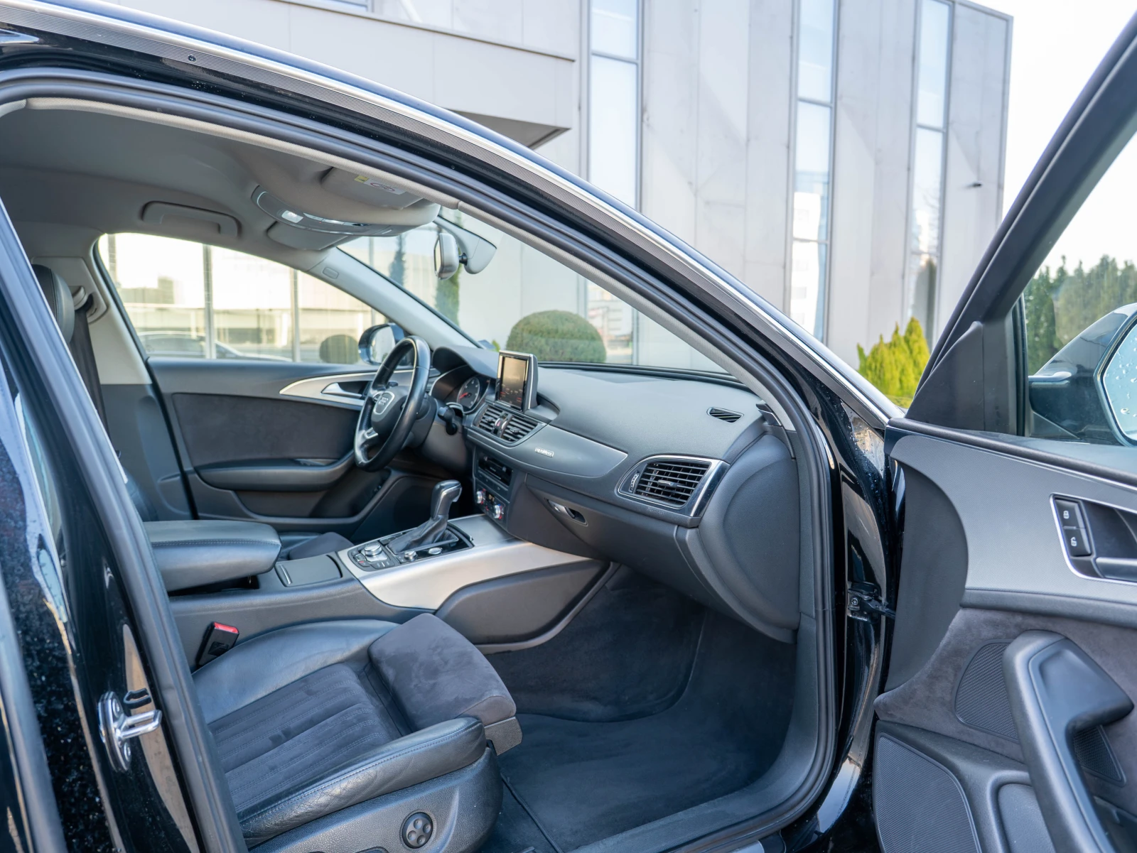 Audi A6 3.0 TDI QUATTRO DISTRONIC KEYLESS MEMORY, снимка 10 - Автомобили и джипове - 54169456