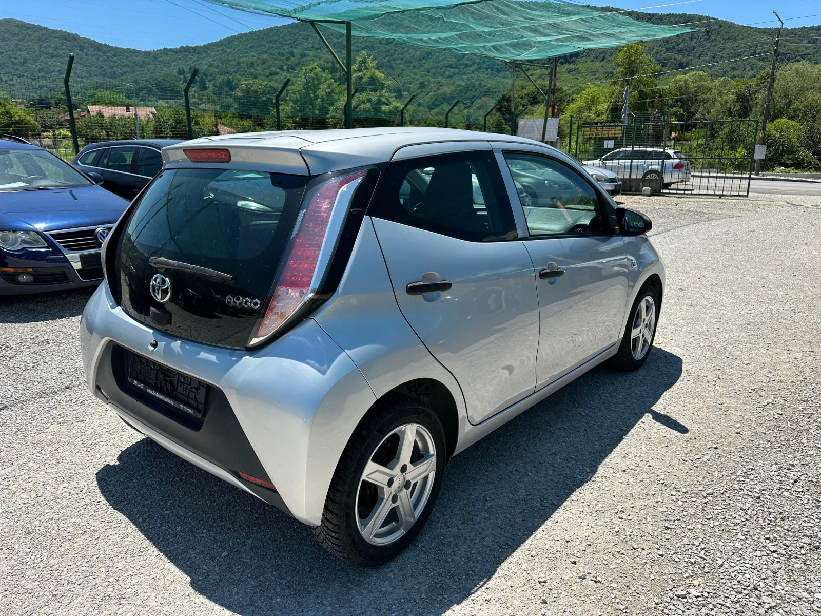 Toyota Aygo 1.0 I Euro 6, снимка 4 - Автомобили и джипове - 54930382