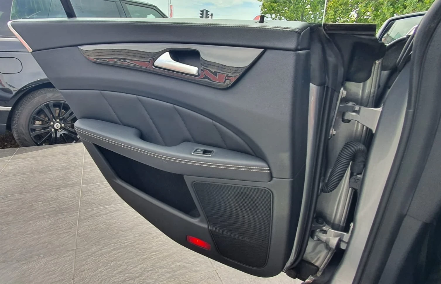 Mercedes-Benz CLS 250  d Bluetec 4matic 9G-tr.G Avantgard На пружини!, снимка 17 - Автомобили и джипове - 54954607
