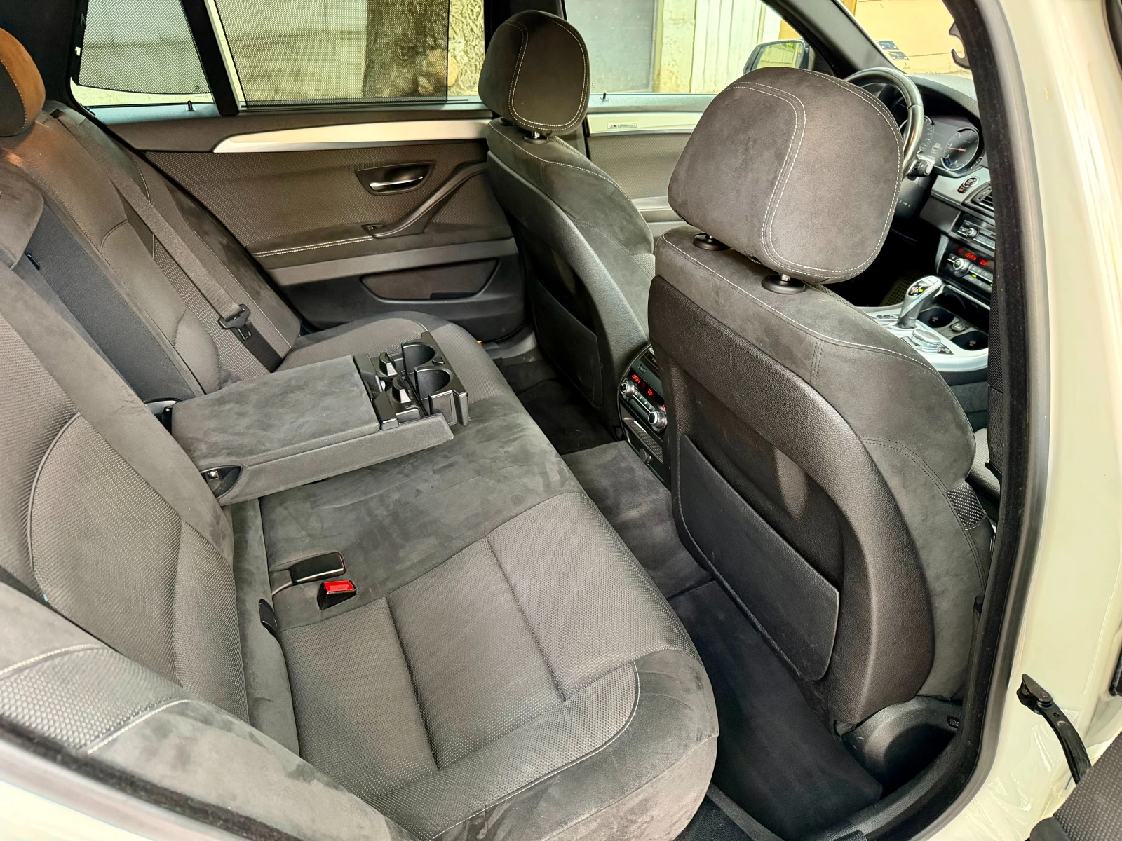 BMW 525 * Xdrive* Mpack* CarPlay* Digital* LED* Pano, снимка 9 - Автомобили и джипове - 55003051