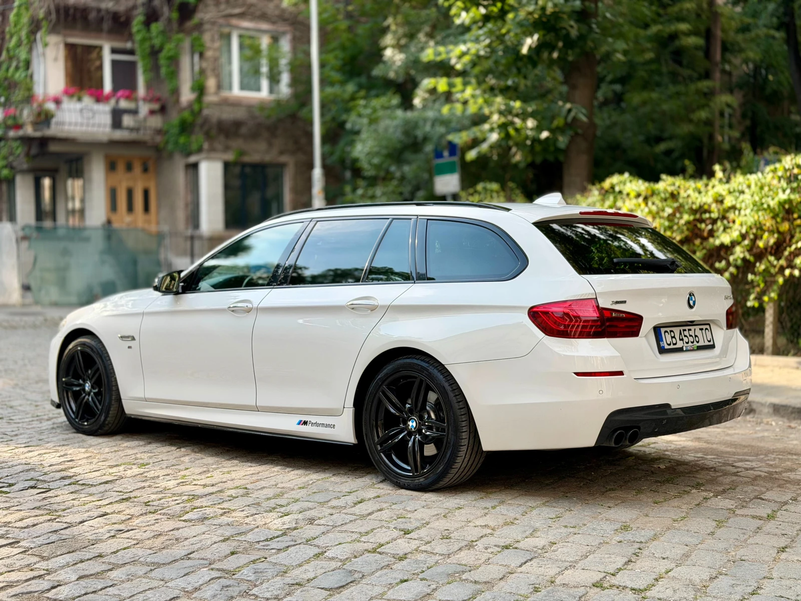 BMW 525 * Xdrive* Mpack* CarPlay* Digital* LED* Pano, снимка 6 - Автомобили и джипове - 55003051