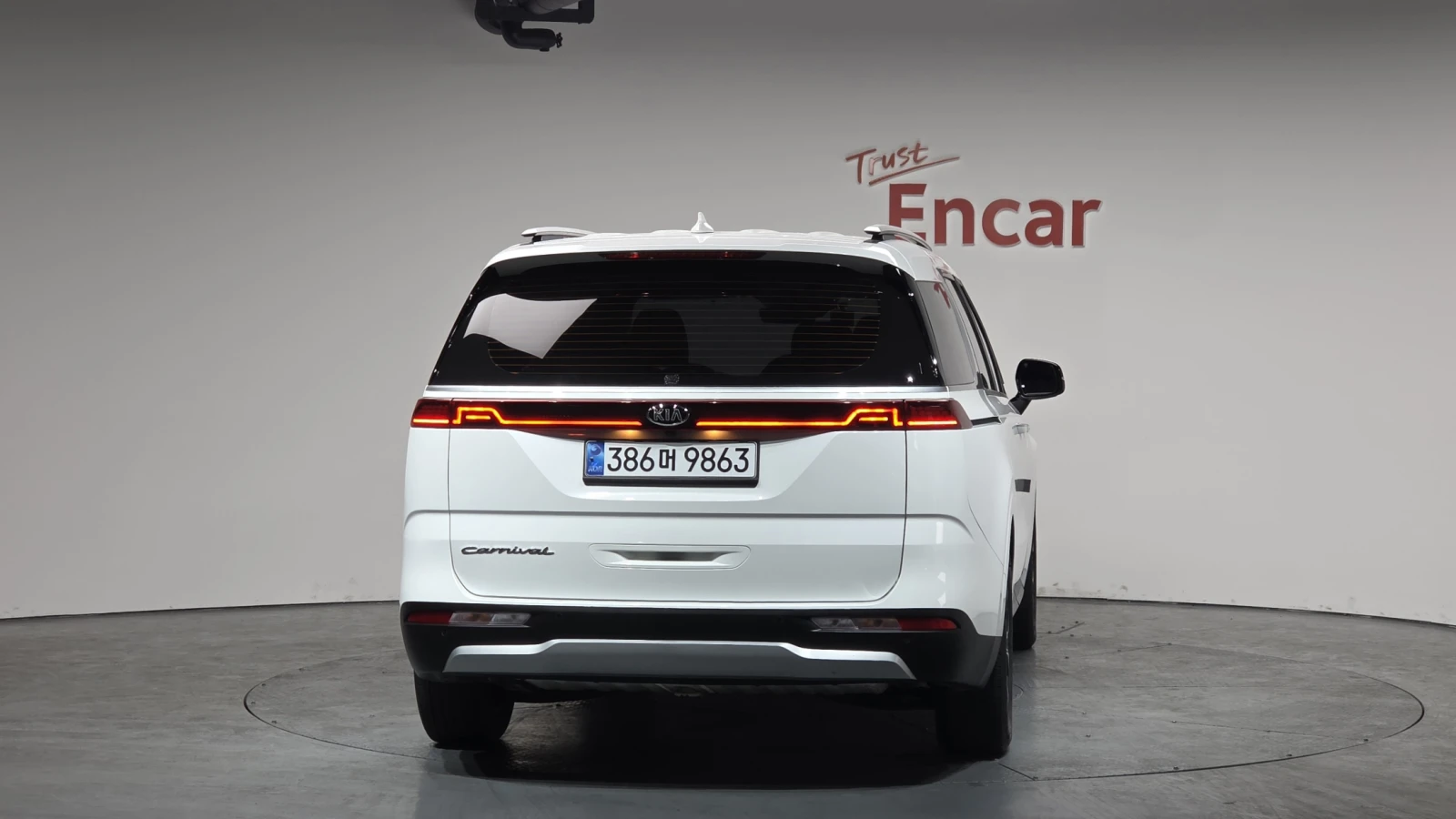 Kia Carnival ПОДГРЕВ ВОЛАН* КРАЙНА ЦЕНА, снимка 4 - Автомобили и джипове - 55462965