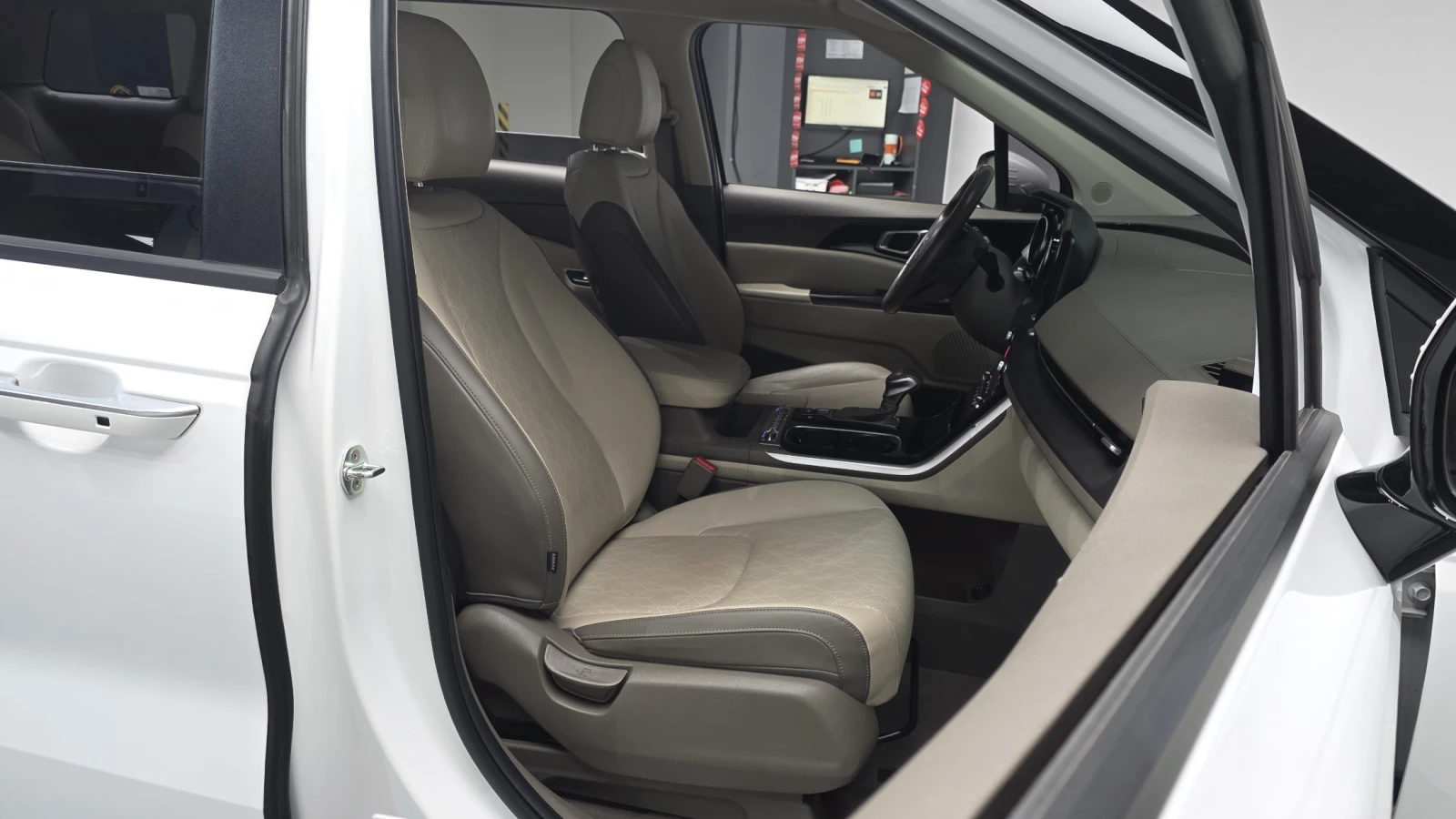 Kia Carnival ПОДГРЕВ ВОЛАН* КРАЙНА ЦЕНА, снимка 10 - Автомобили и джипове - 55462965