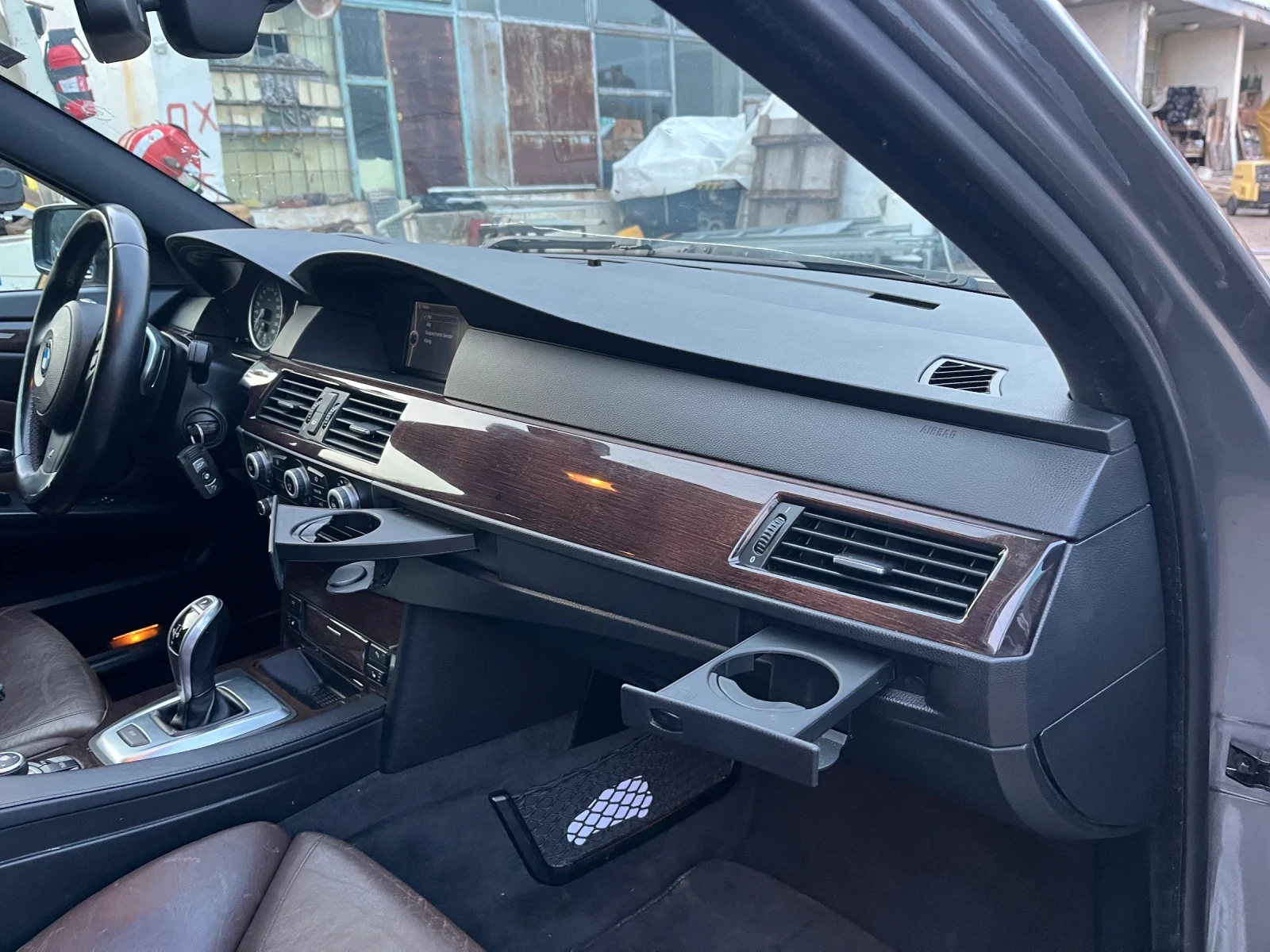 BMW 530, снимка 11 - Автомобили и джипове - 55532351