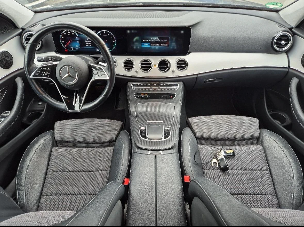 Mercedes-Benz E 300, снимка 4 - Автомобили и джипове - 55667605