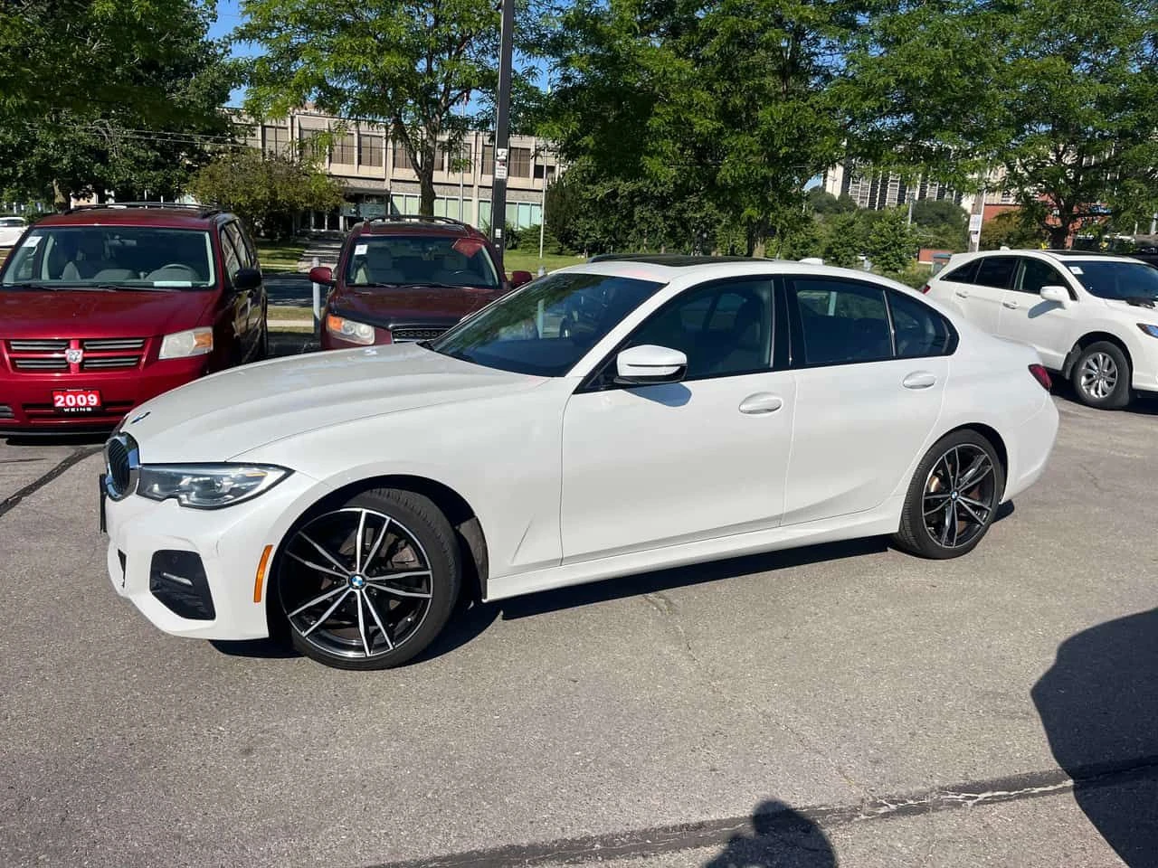 BMW 330 i xDrive * М-SPORT* ДИГИТАЛНО ТАБЛО* , снимка 2 - Автомобили и джипове - 55728692