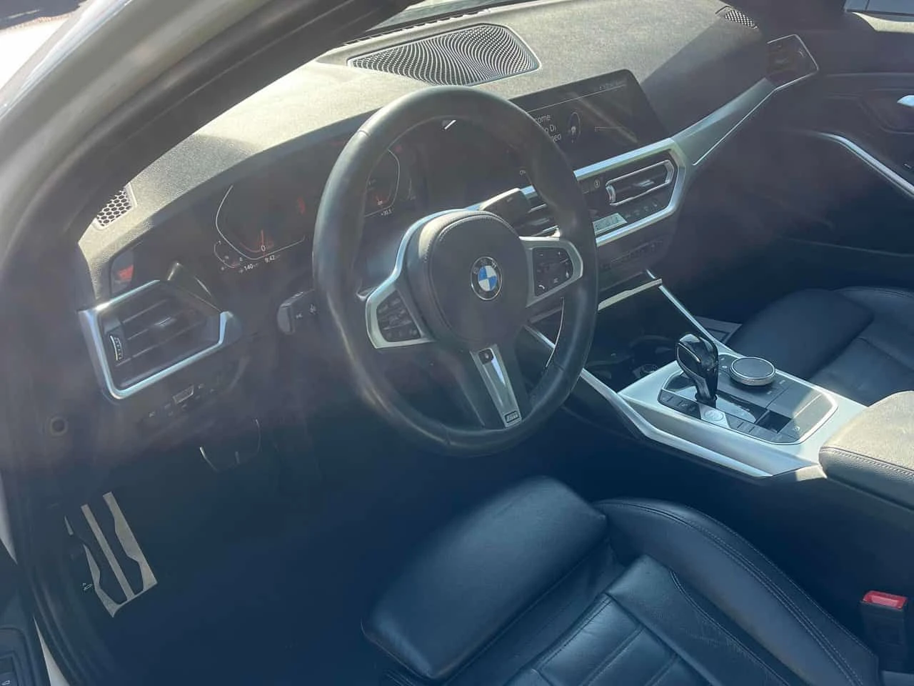 BMW 330 i xDrive * М-SPORT* ДИГИТАЛНО ТАБЛО* , снимка 5 - Автомобили и джипове - 55728692