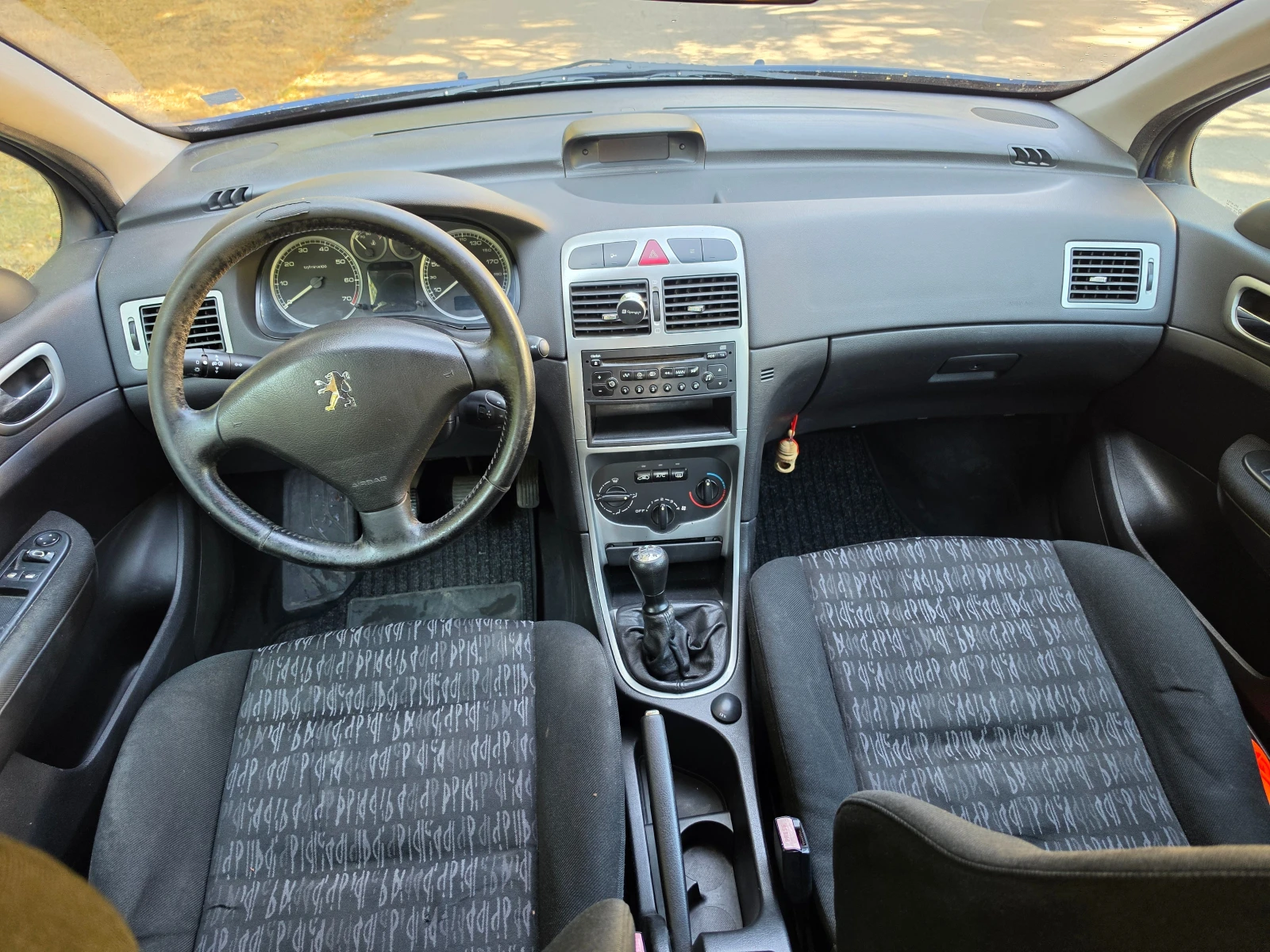 Peugeot 307 Спешно!!!, снимка 9 - Автомобили и джипове - 56130997