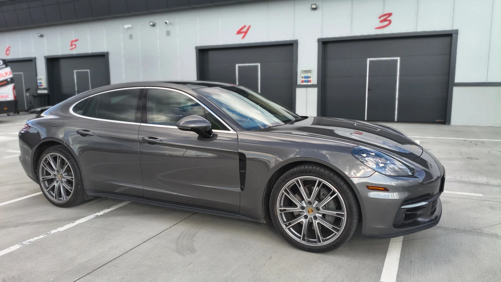 Porsche Panamera 4S, снимка 11 - Автомобили и джипове - 56209288