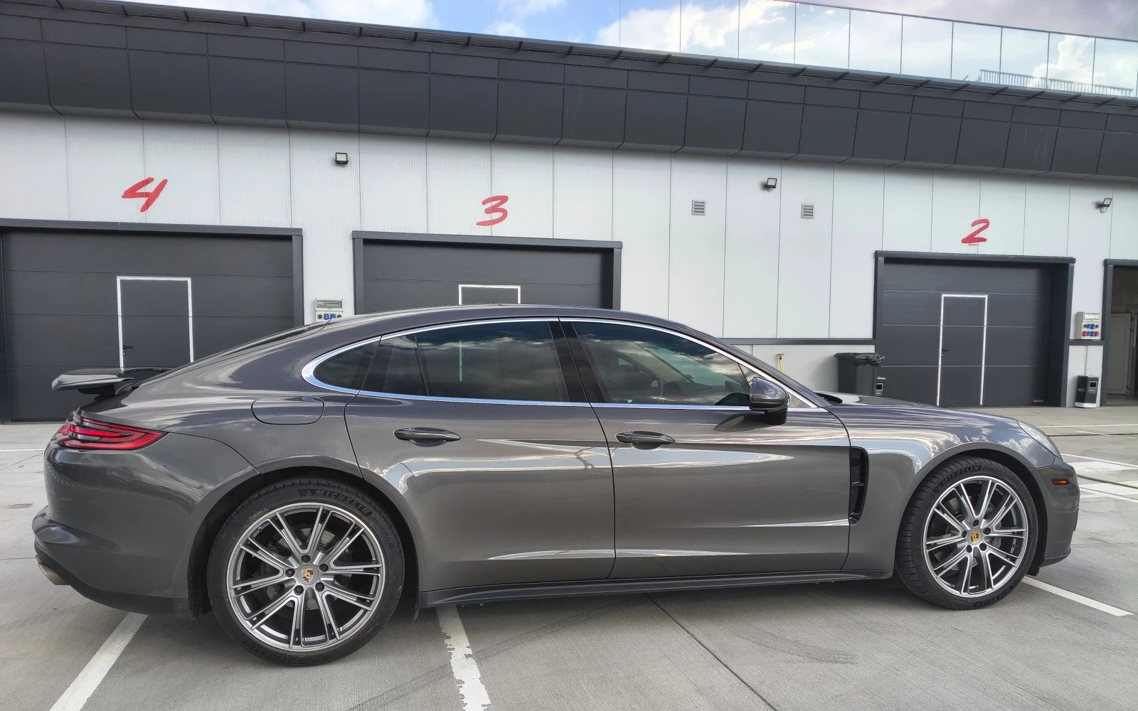 Porsche Panamera 4S, снимка 9 - Автомобили и джипове - 56209288