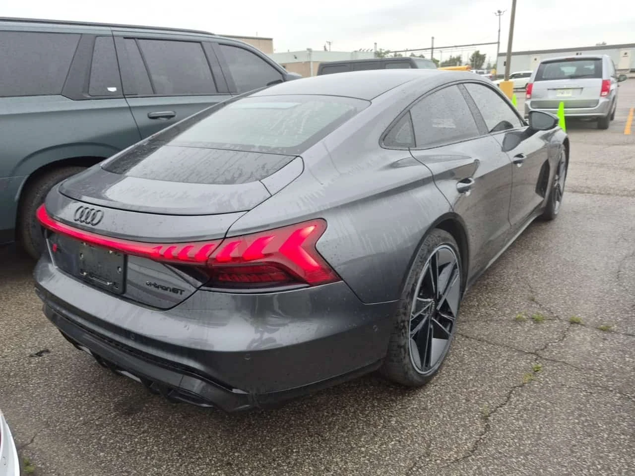 Audi E-Tron GT * QUATTRO * CARFAX * От VW * , снимка 3 - Автомобили и джипове - 56666042