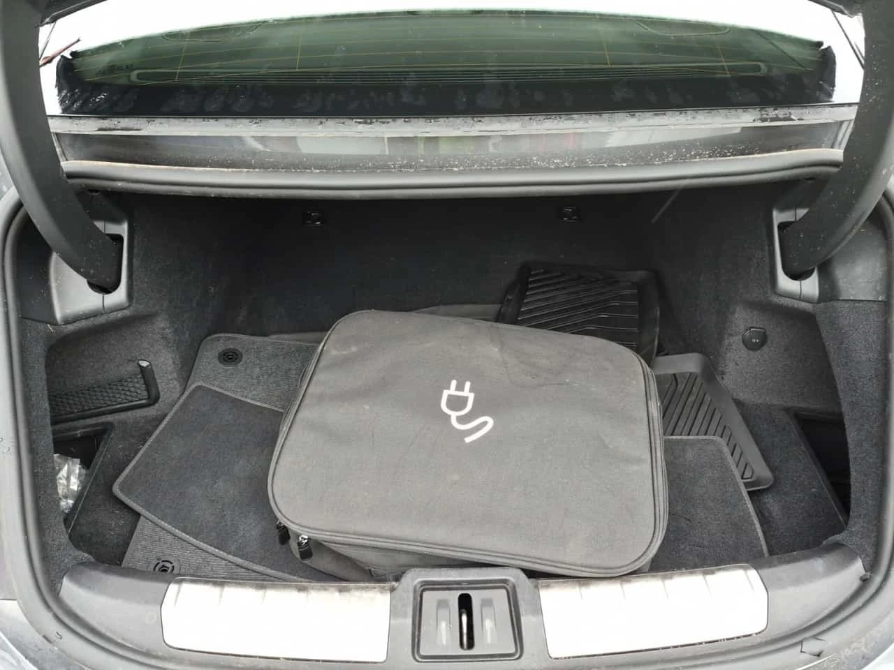Audi E-Tron GT * QUATTRO * CARFAX * От VW * , снимка 14 - Автомобили и джипове - 56666042