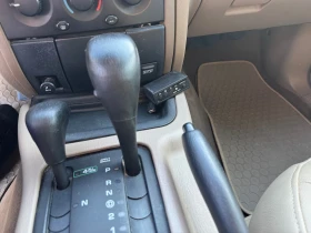 Jeep Grand cherokee 4.0 GAZ LAREDO, снимка 9