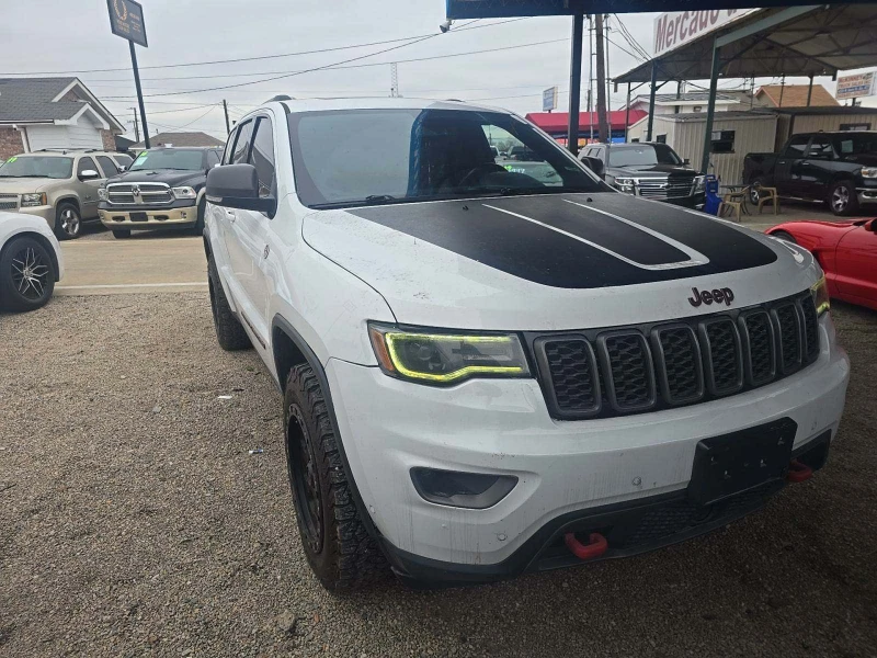 Jeep Grand cherokee 2017 Trailhawk* 5.7 Hemi* distronik* 8ZF* обдух* , снимка 2 - Автомобили и джипове - 49505774