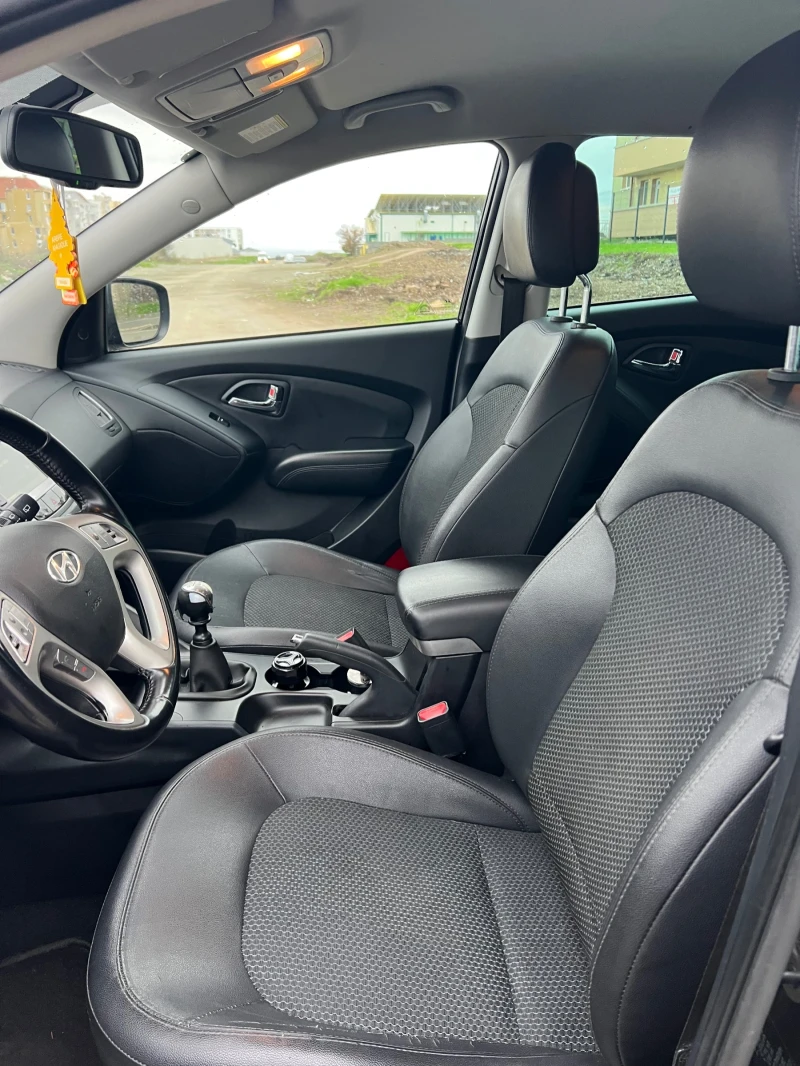 Hyundai IX35 2.0CRDI 4Х4, снимка 9 - Автомобили и джипове - 52614475