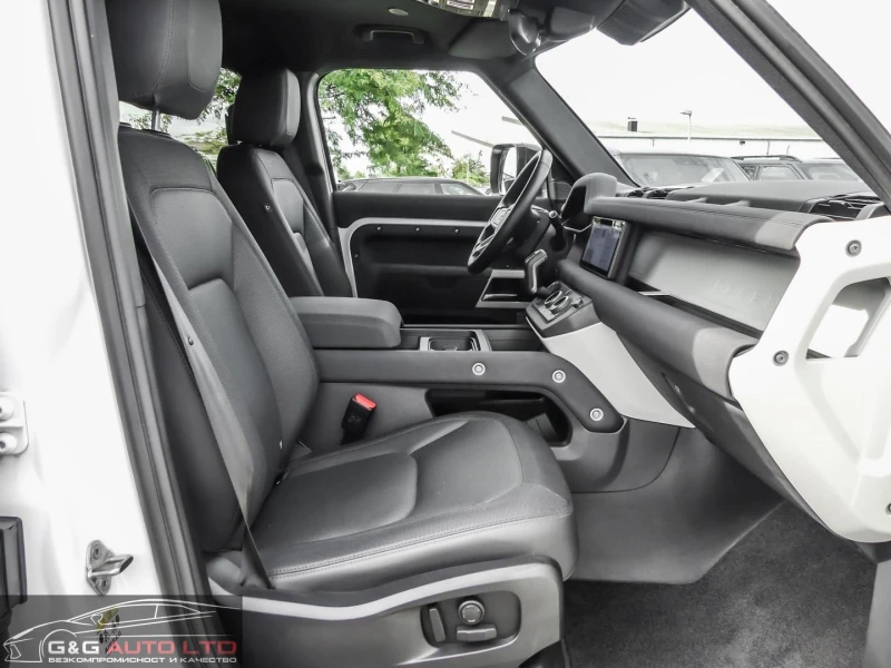 Land Rover Defender 110 X-Dynamic SE D300, снимка 8 - Автомобили и джипове - 53108546