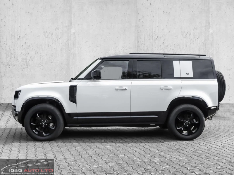 Land Rover Defender 110 X-Dynamic SE D300, снимка 3 - Автомобили и джипове - 53108546