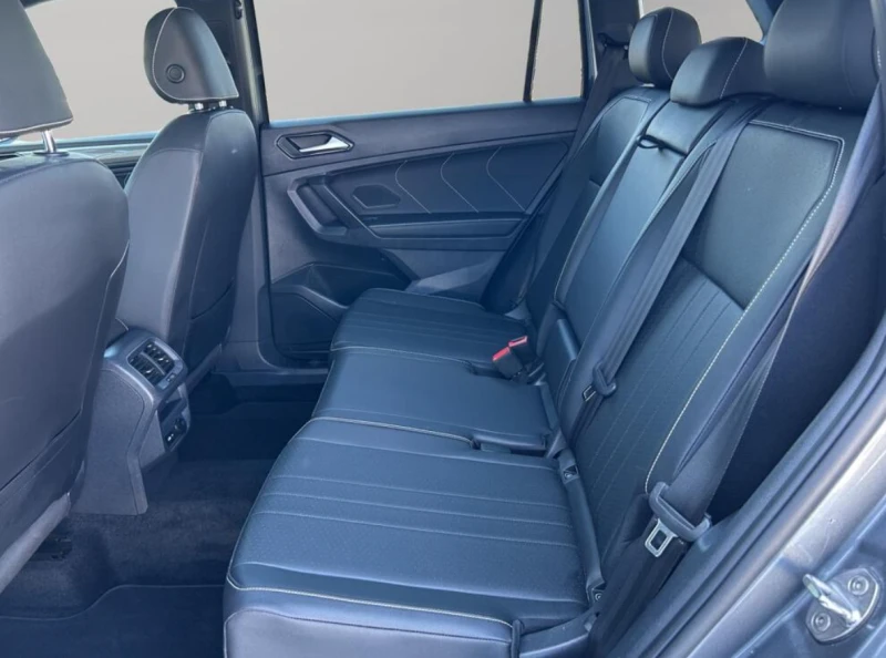 VW Tiguan 2022 Volkswagen Tiguan Comfortline R-Line Black Ed - 47000 лв. - 63220335 | Car24.bg