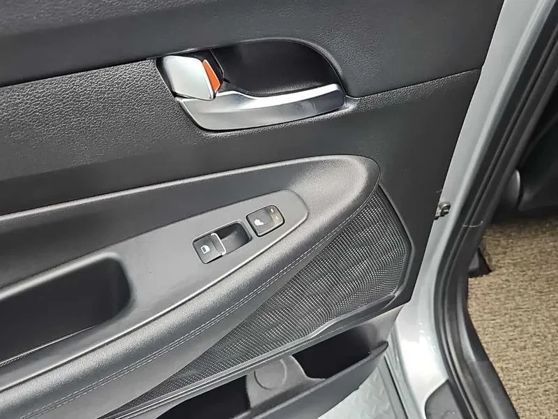 Hyundai Santa fe 2.0 2WD PREMIUM, снимка 13 - Автомобили и джипове - 55801184