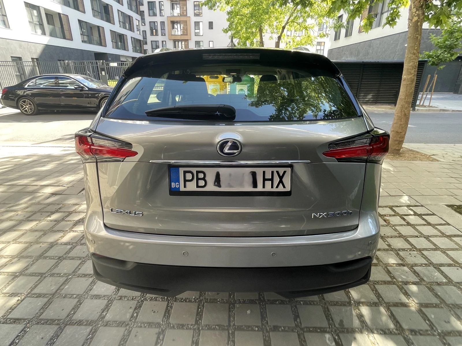 Lexus NX 300h 2.5-HYBRID-ГАРАНЦИЯ-KEYLESS-КАМЕРА-LED-4х4-EURO6B - изображение 5