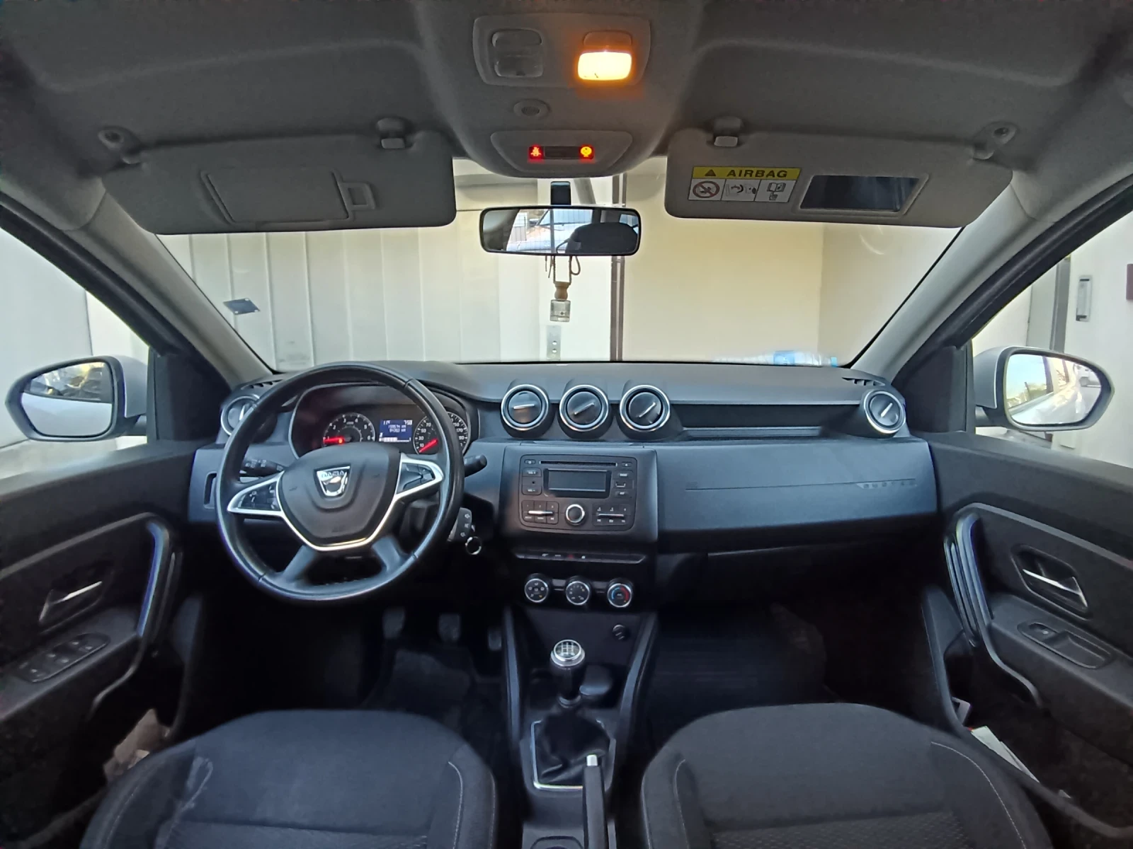 Dacia Duster 1.6 бензин газ 115hp, снимка 9 - Автомобили и джипове - 54131732