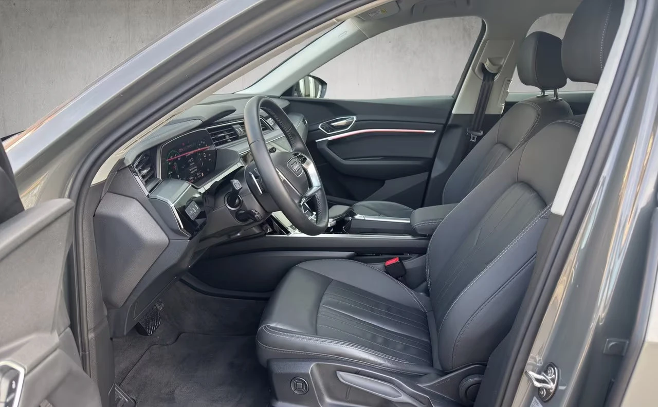 Audi Q8 E-TRON/50/340HP/ADVANCED/MATRIX/360/336z | Mobile.bg � ����������� 7