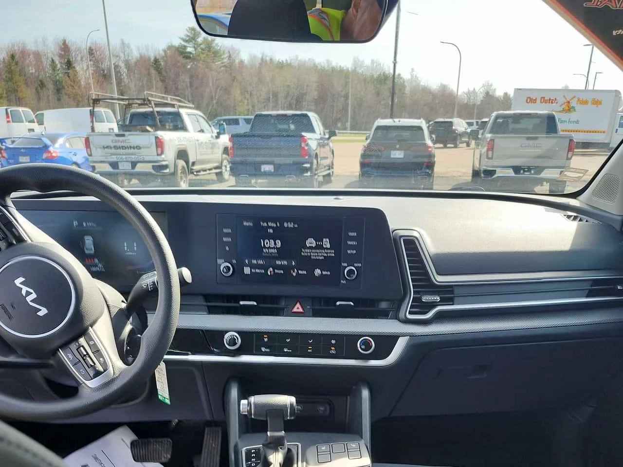 Kia Sportage * AWD * CARPLAY * ПОДГРЕВ * КАМЕРА, снимка 9 - Автомобили и джипове - 54442282