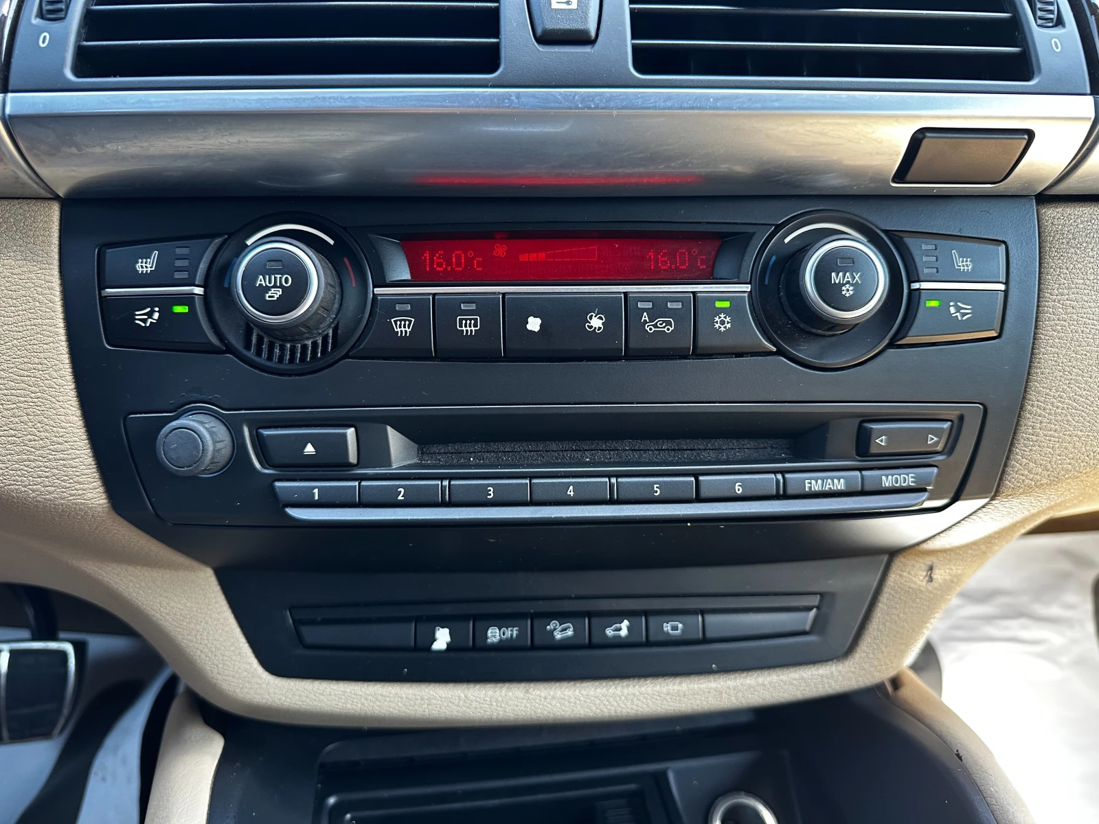 BMW X6 4.4i 408 к.с./Face/Реални км, снимка 14 - Автомобили и джипове - 54869860