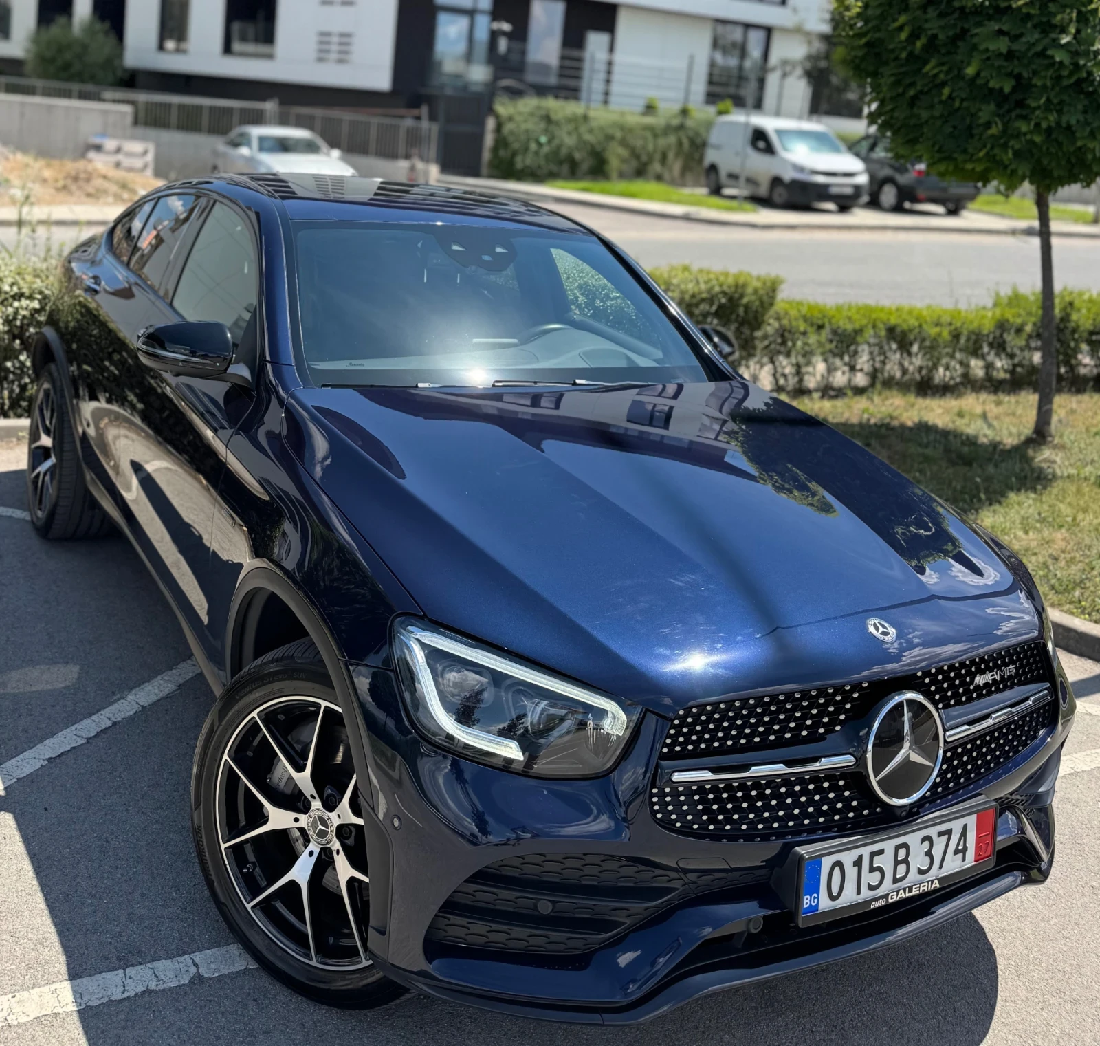 Mercedes-Benz GLC 300 AMG* Coupe* EQPower* Всички Екстри* , снимка 2 - Автомобили и джипове - 55229528