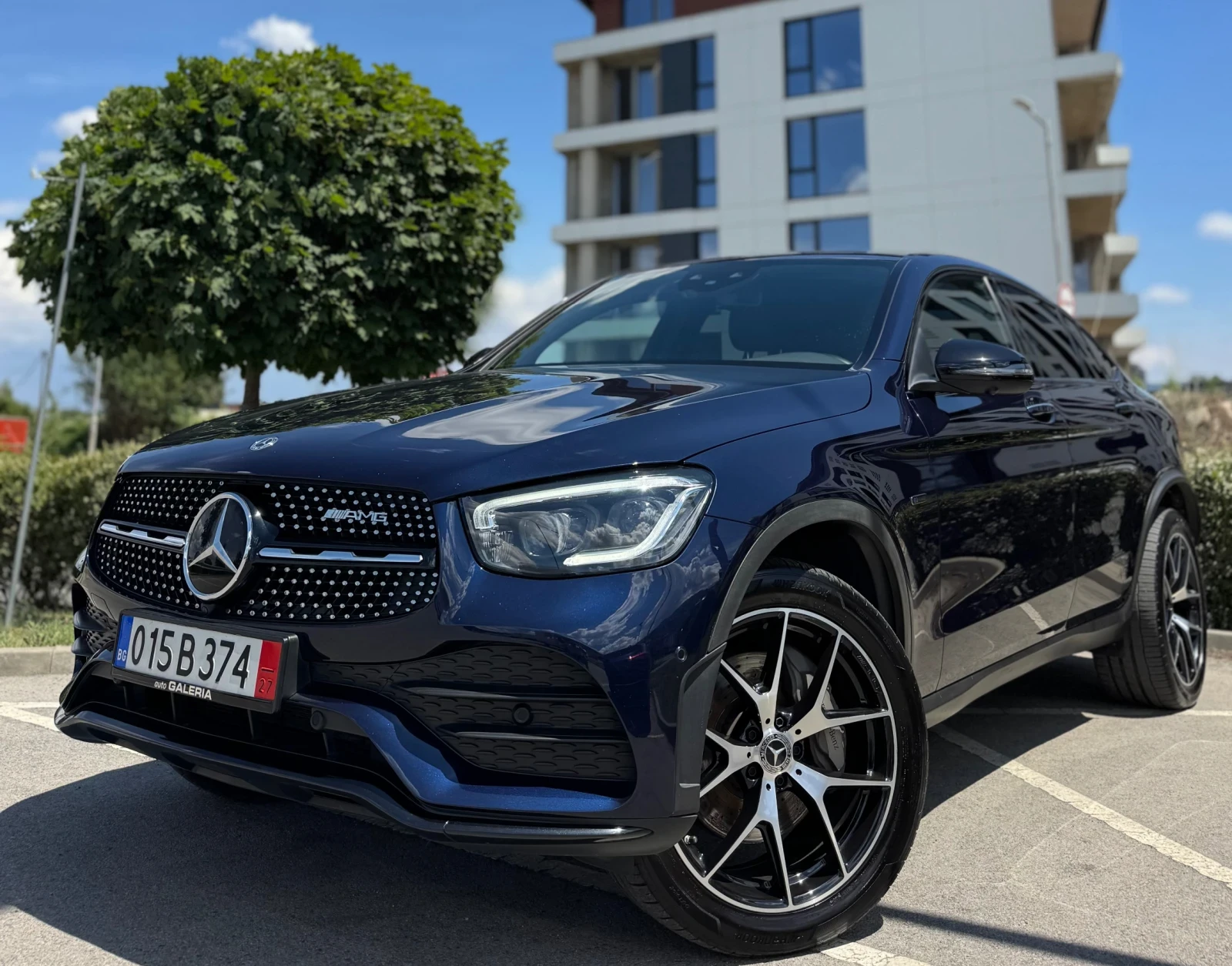 Mercedes-Benz GLC 300 AMG* Coupe* EQPower* Всички Екстри* , снимка 5 - Автомобили и джипове - 55229528