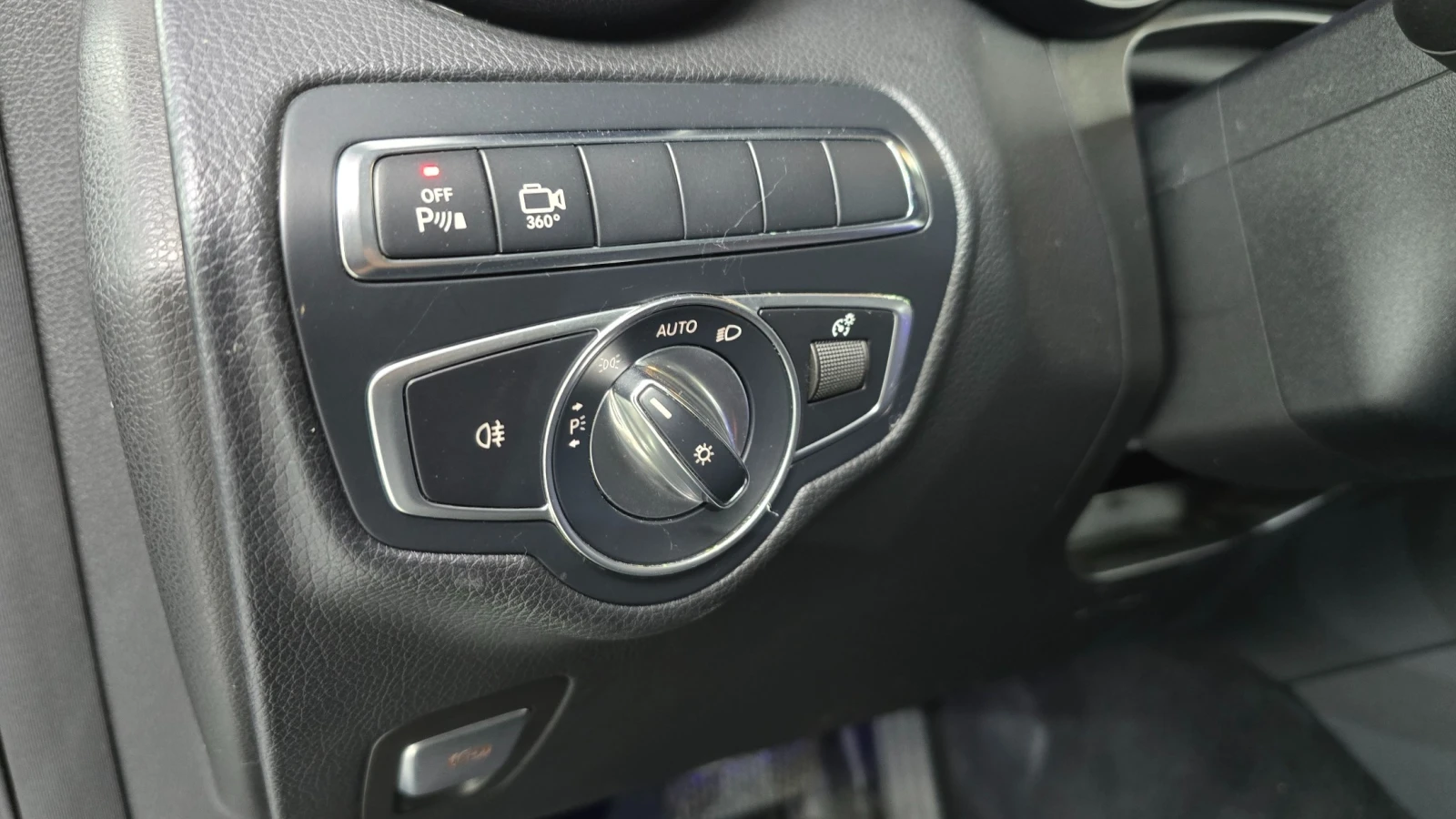 Mercedes-Benz GLC 220 4MATIC* ROOFRACK* AMG* PANO* MEMORY* 360, снимка 16 - Автомобили и джипове - 55656195