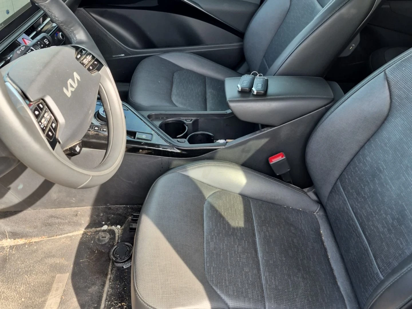 Kia Niro Limited* Distr* Harman/Kardon* Обдух* , снимка 5 - Автомобили и джипове - 55893494