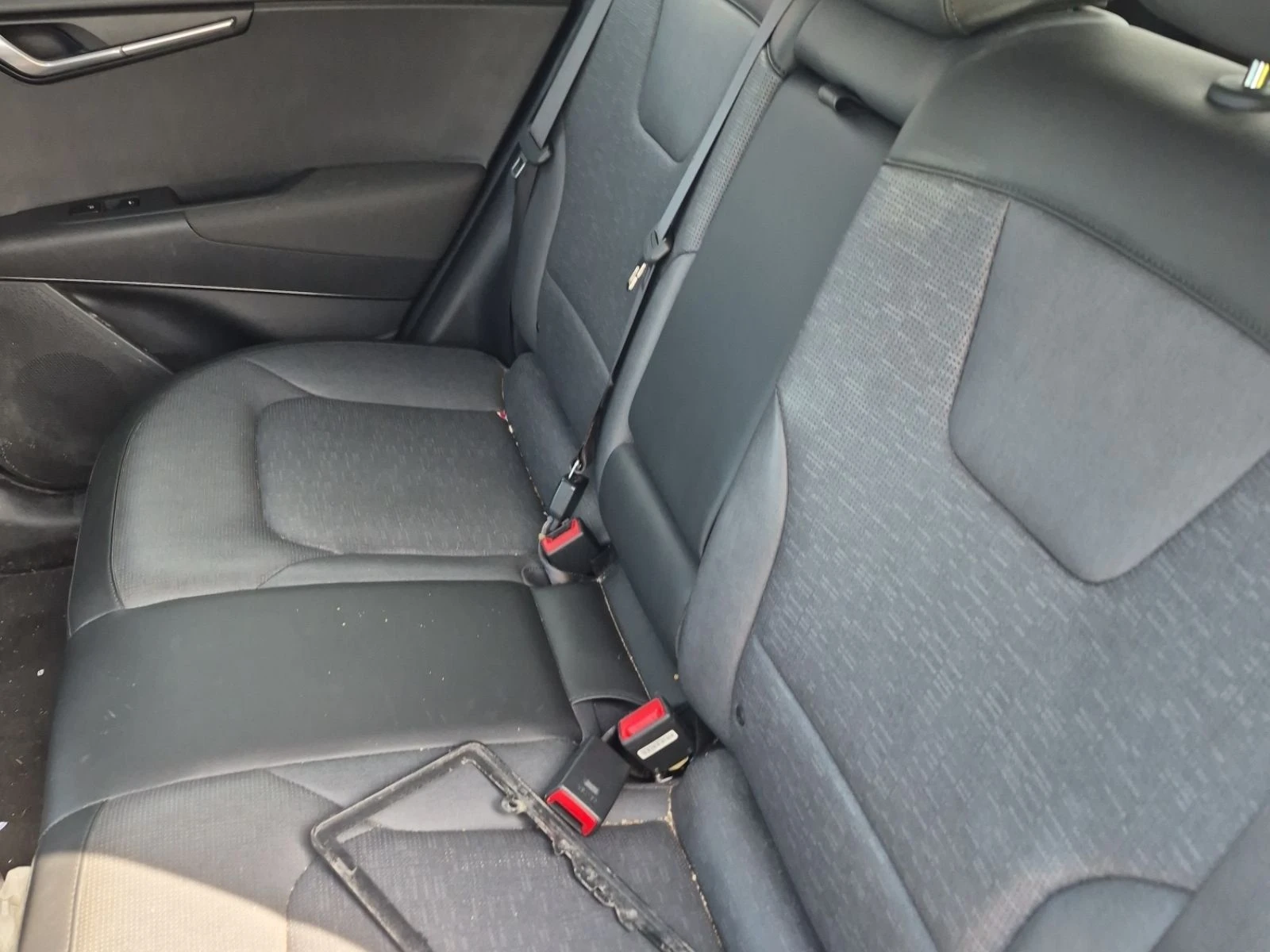 Kia Niro Limited* Distr* Harman/Kardon* Обдух* , снимка 11 - Автомобили и джипове - 55893494