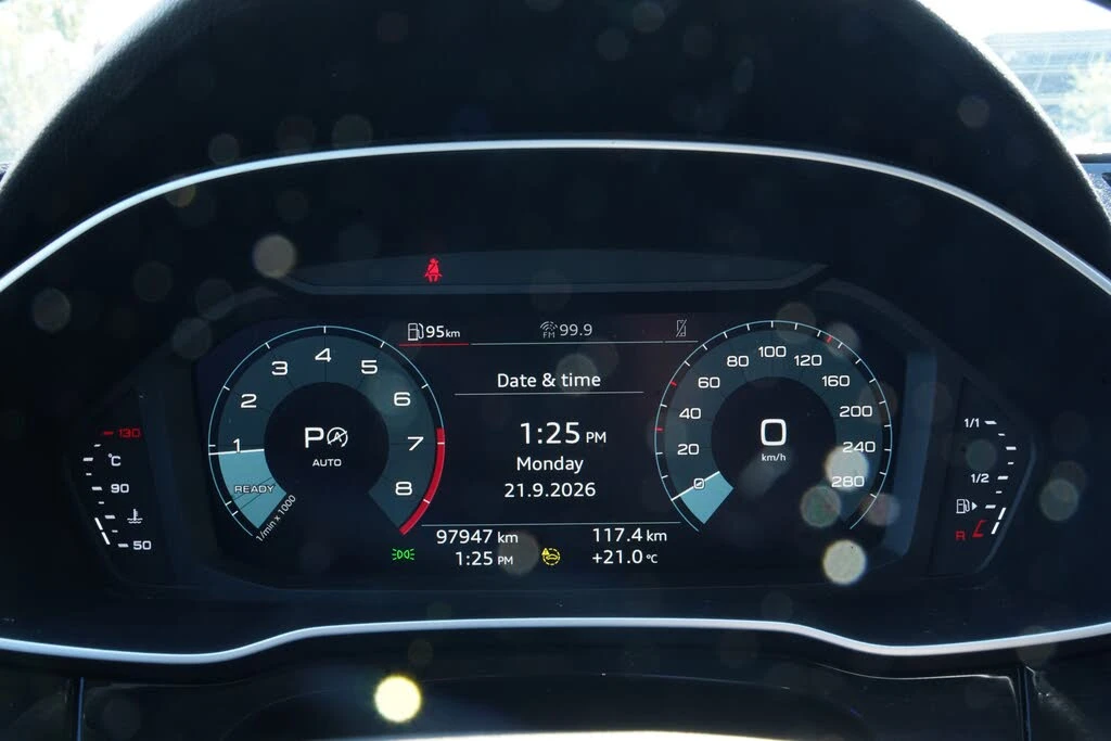 Audi Q3 АВТОКРЕДИТ, снимка 12 - Автомобили и джипове - 56531112